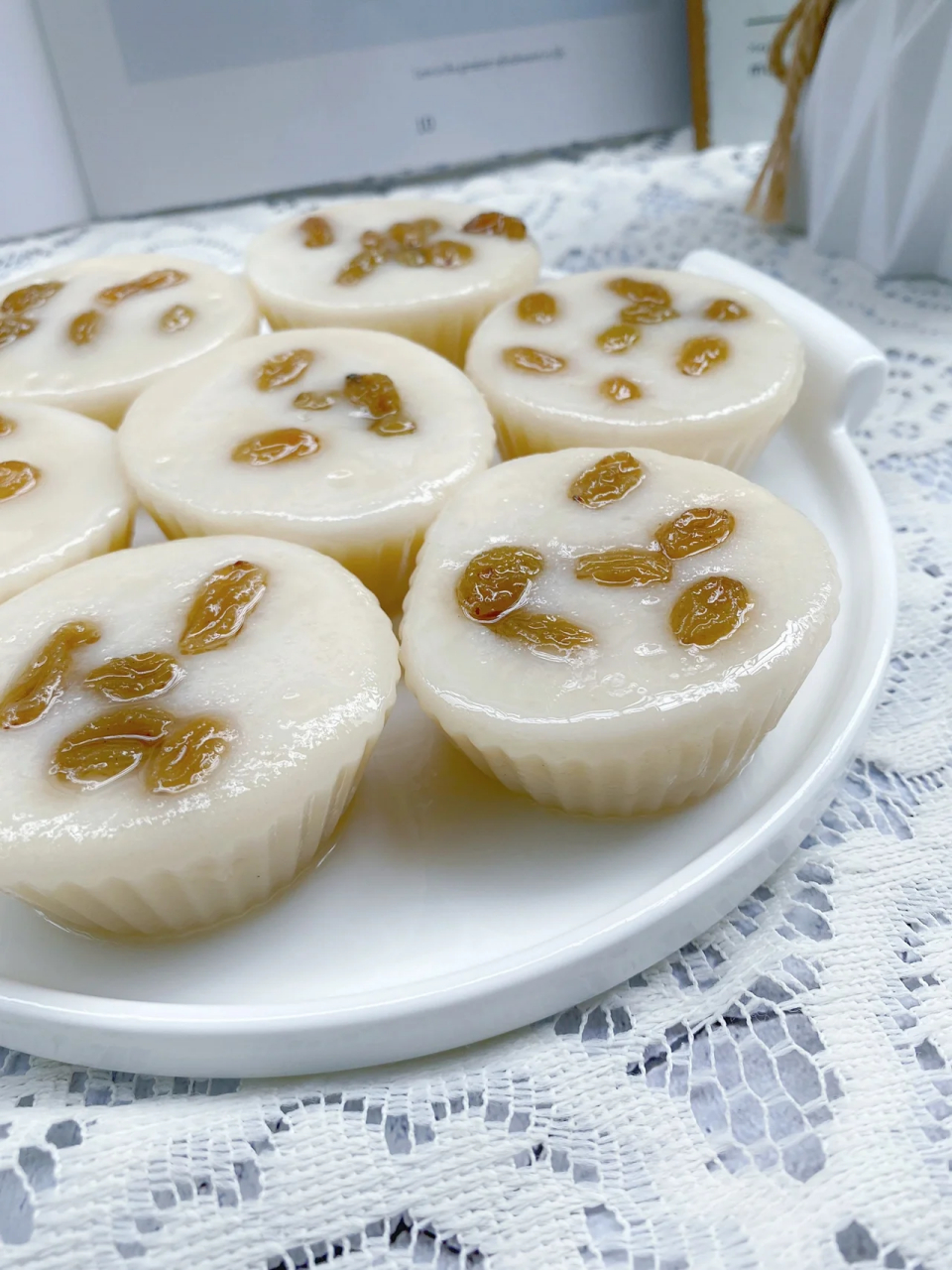 奶香味浓郁,糯叽叽的葡萄干糯米糕,免烤箱,做法超简单不用发酵,拌一拌