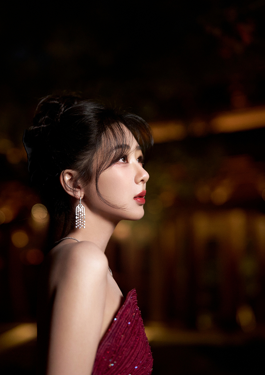 杨紫gq红毯造型,作何评价?