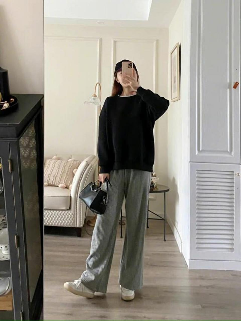 钱包容量不充足,衣服花样不够多,直接导致了穿搭的困难.