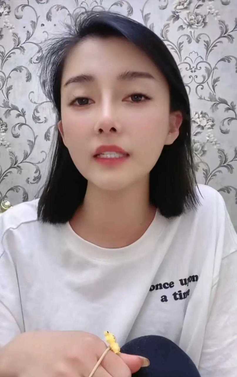 [freestyle]          丹sir直播吐槽小网红报的都是负面,不好的东西.