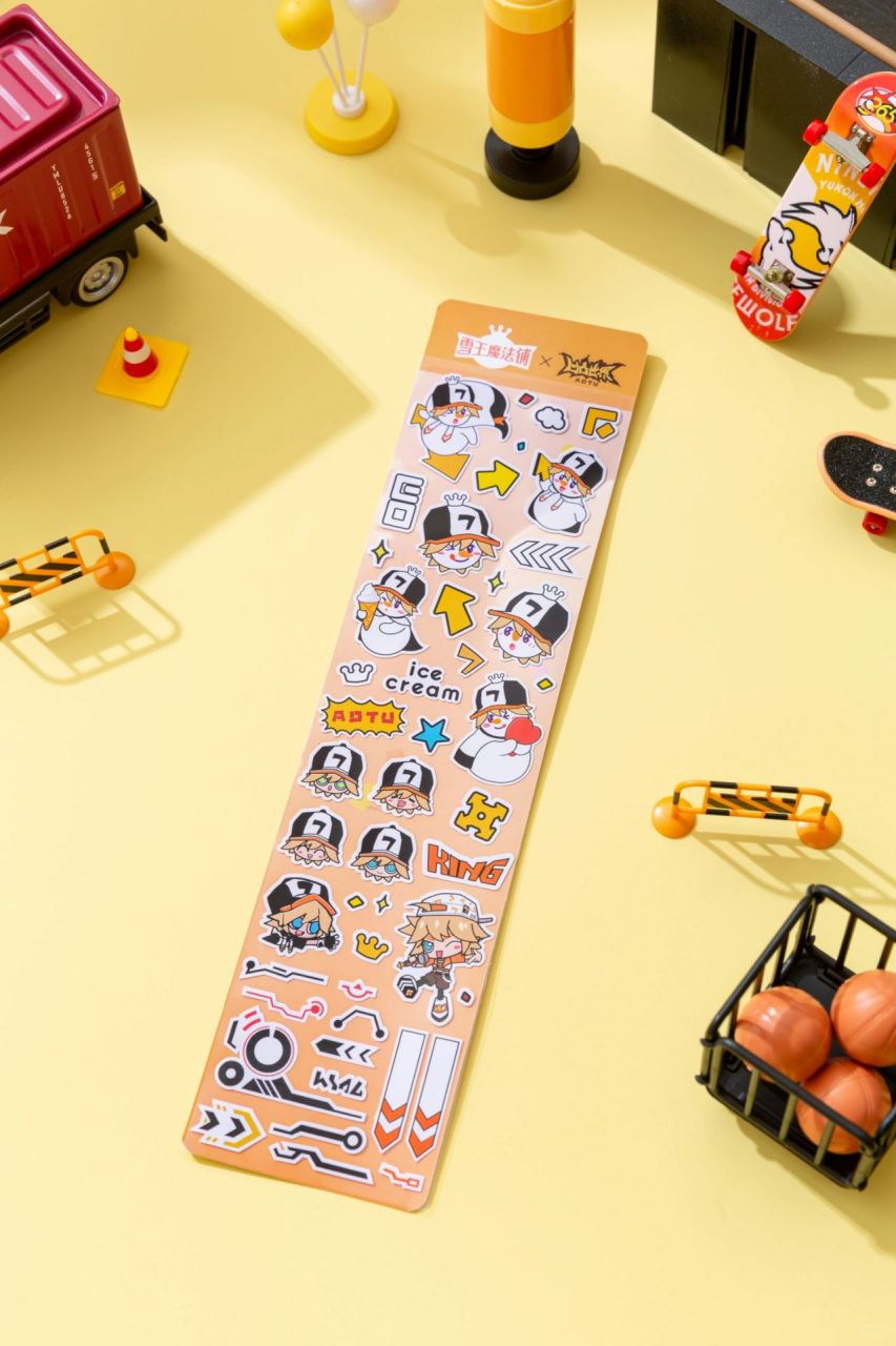 凹凸世界×蜜雪冰城雪王吨吨桶联名周边来袭!