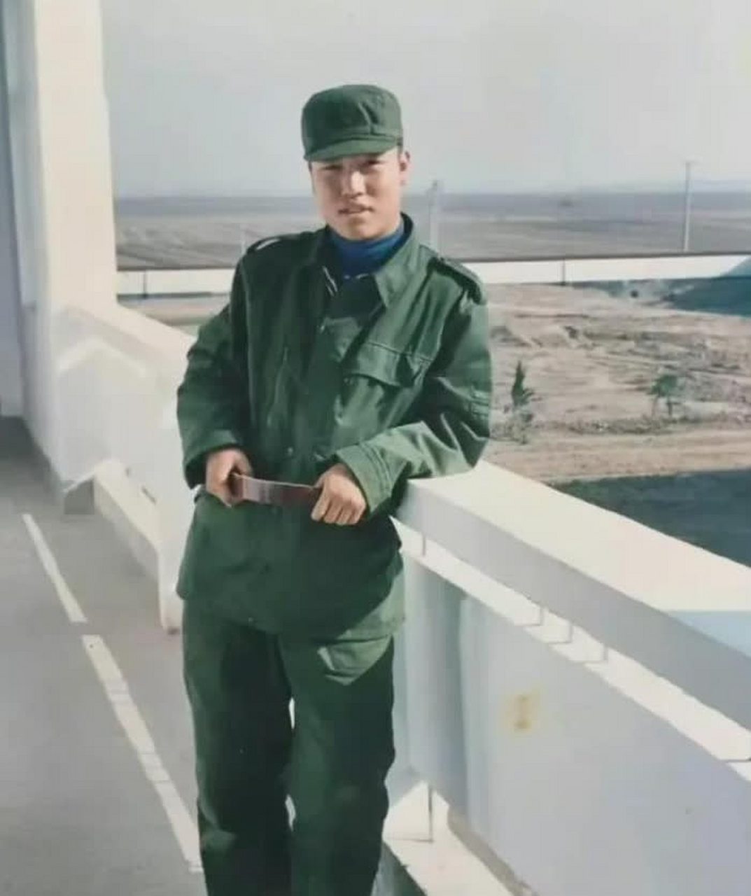 贾冰年轻时也是颜值才子,不比小鲜肉差[大哈]