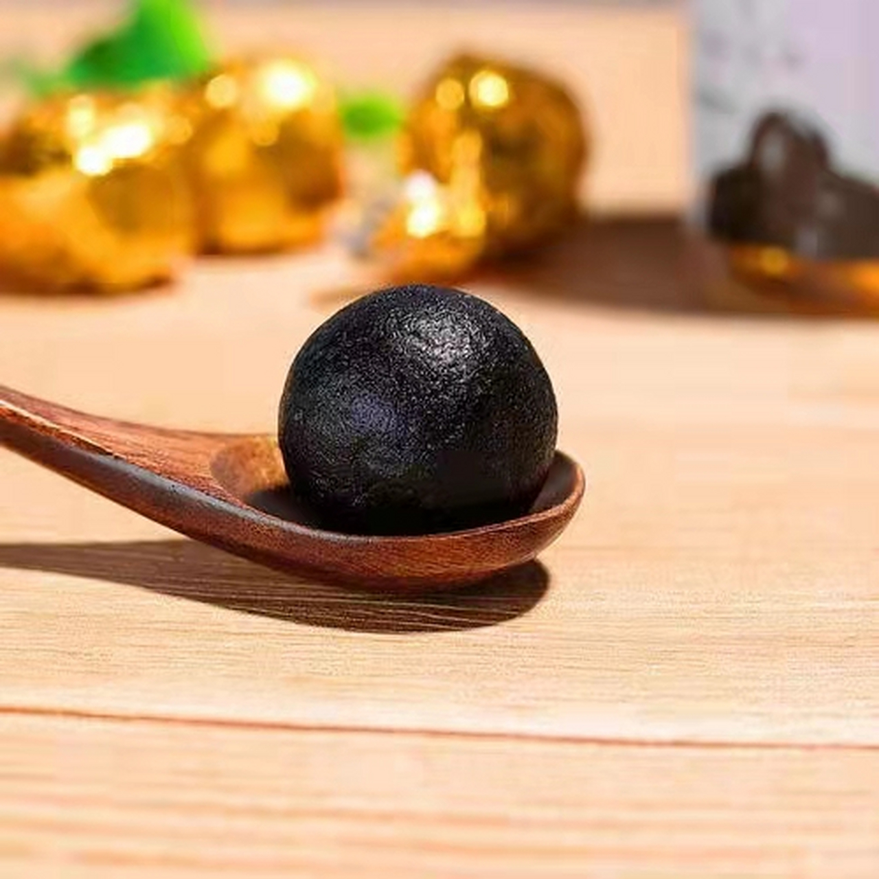 不管是男人还是女人为了家庭,很多朋友经常熬夜,加班