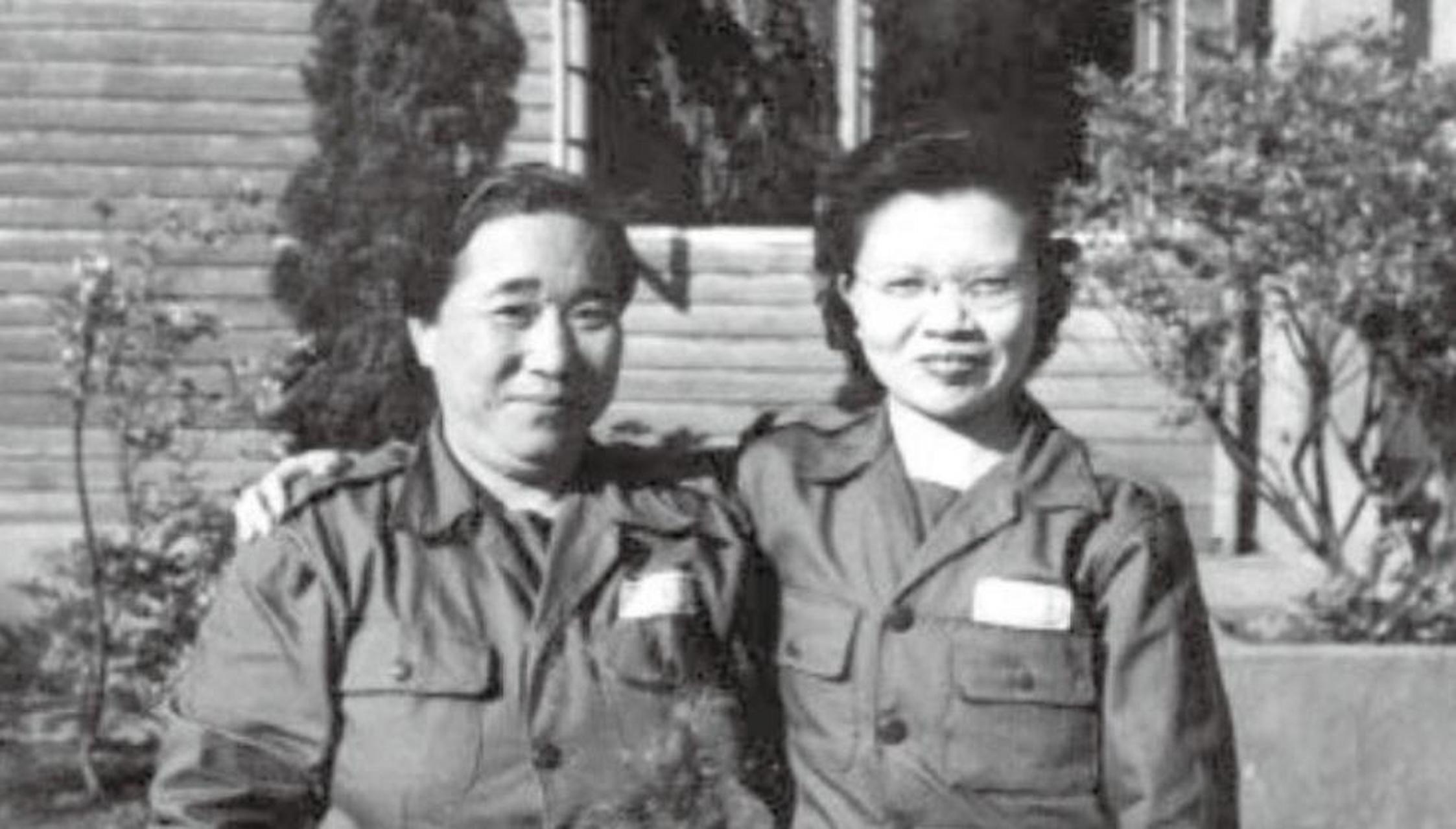 双枪老太婆原型——黄八妹,彪悍的人生不需要解释 童养媳盛行的年代,"