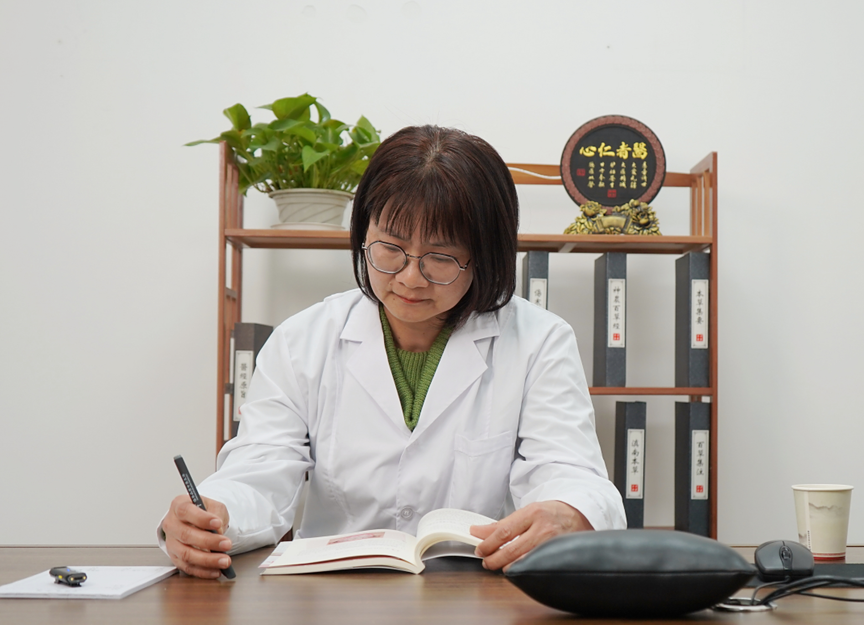 大家好,我是中医大夫刘红健.