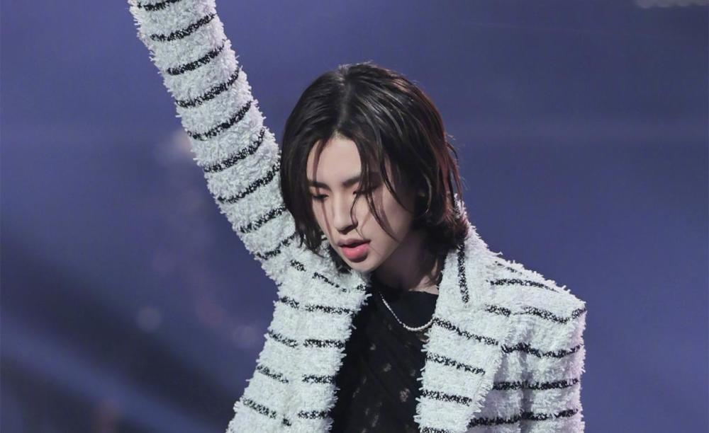 如何看待小鬼与乐评人梁源互呛!