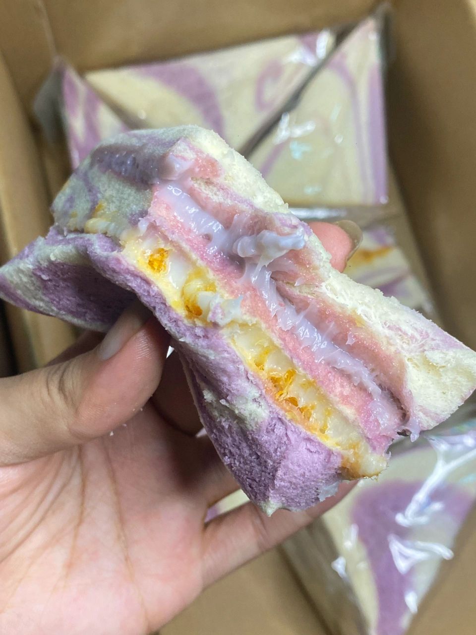 这个芋泥肉松三明治惊艳到我了!