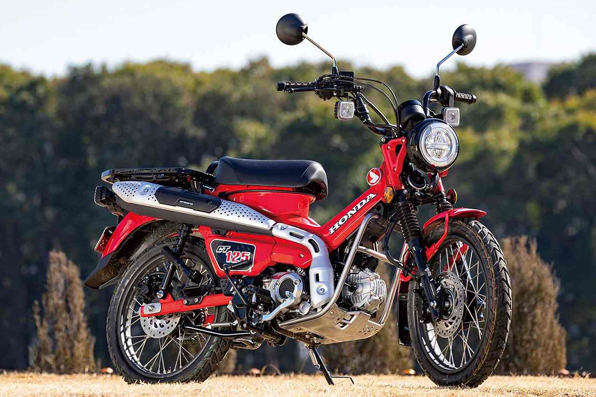 新款的ct125使用的是和本田grom同款的发动机,并升级了带有预载调整