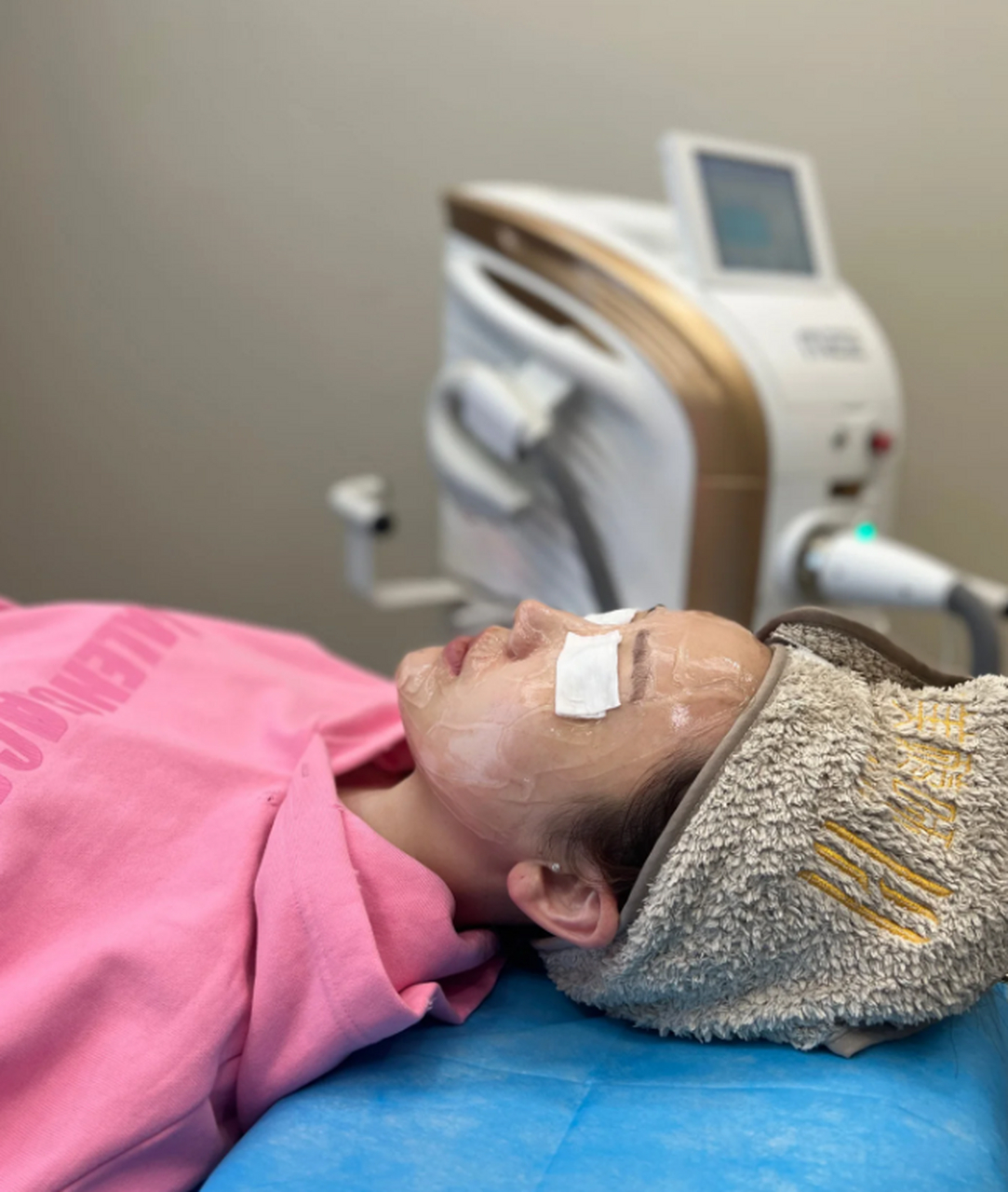 硅胶隆鼻能持久维持效果吗?