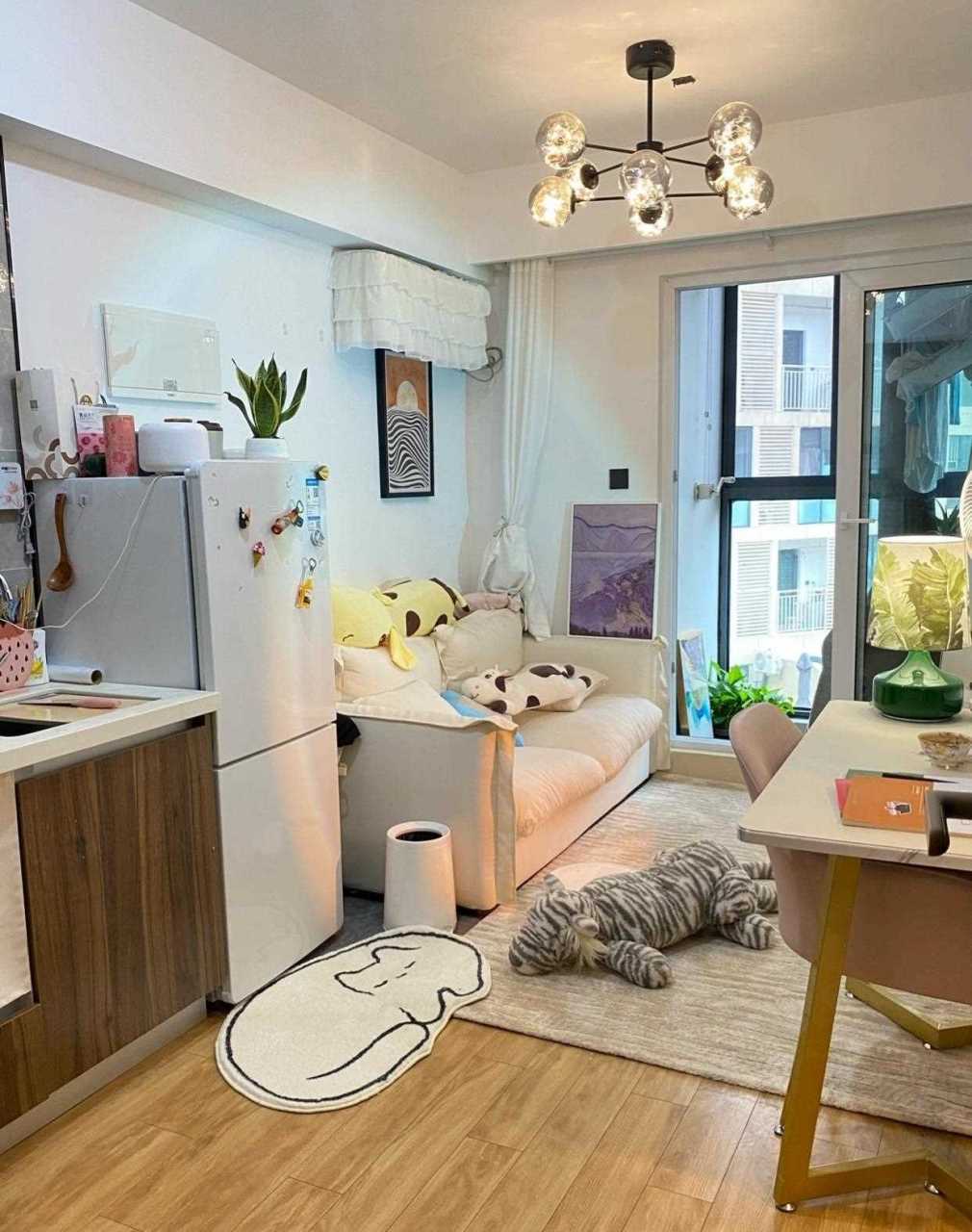 实用面积30平方.毛胚房装修.硬装话费2.1万.软装花费2.5万.电器花费1.