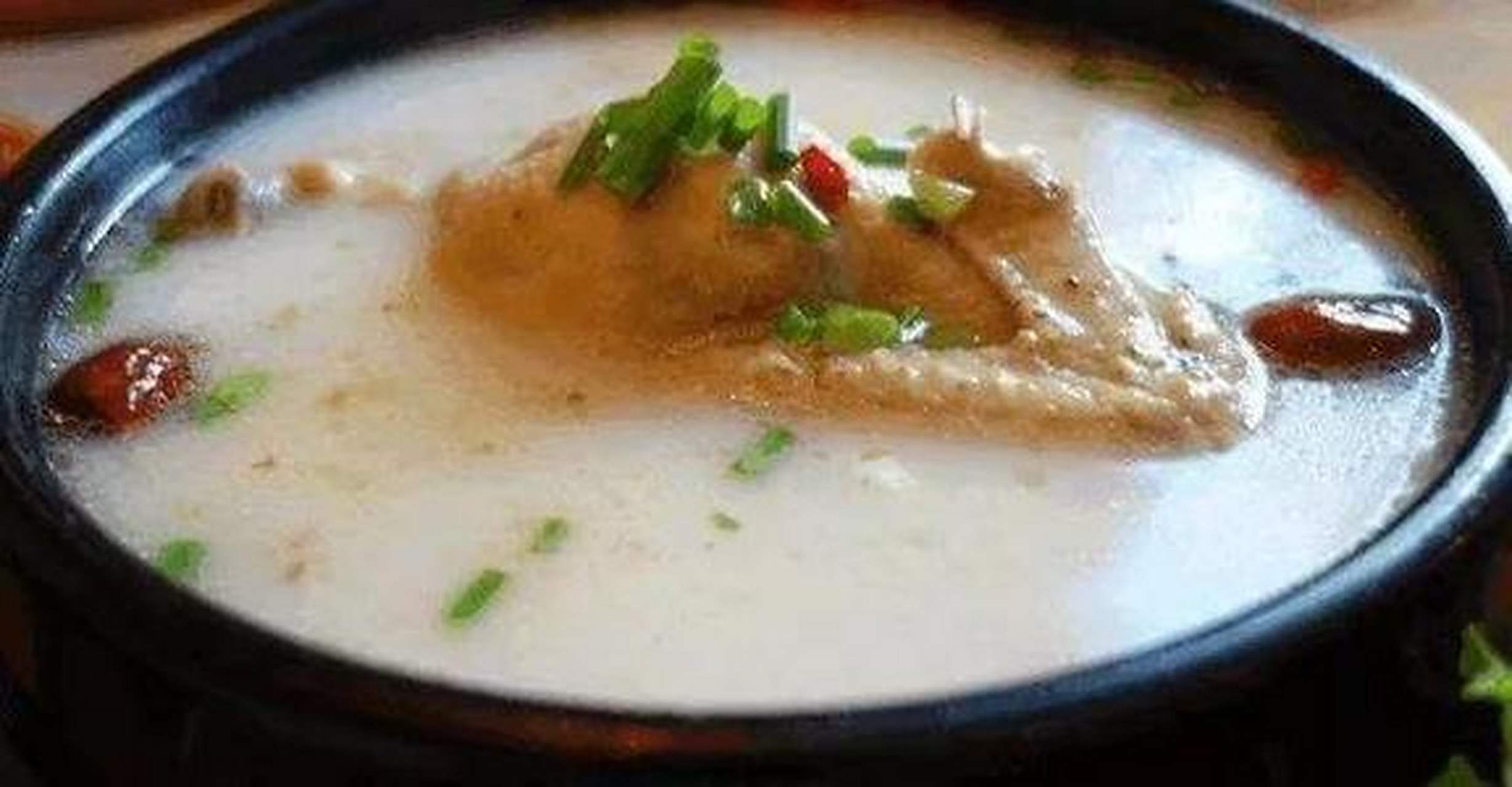 美食教程#飞龙汤:飞龙其实是一种很小的飞禽,它是一只特别鲜香的饰镲