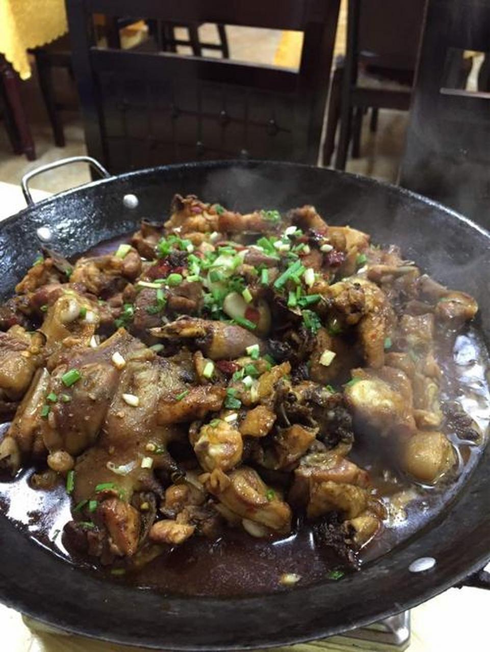 沙道观杜家鸡,杜家鸡,又名杜婆鸡,沙道观鸡,因一位七十多岁的杜姓老
