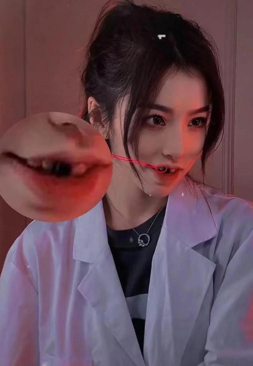 千万粉丝女网红cos医生?刘思瑶首穿白大褂,回怼网友的评论亮了