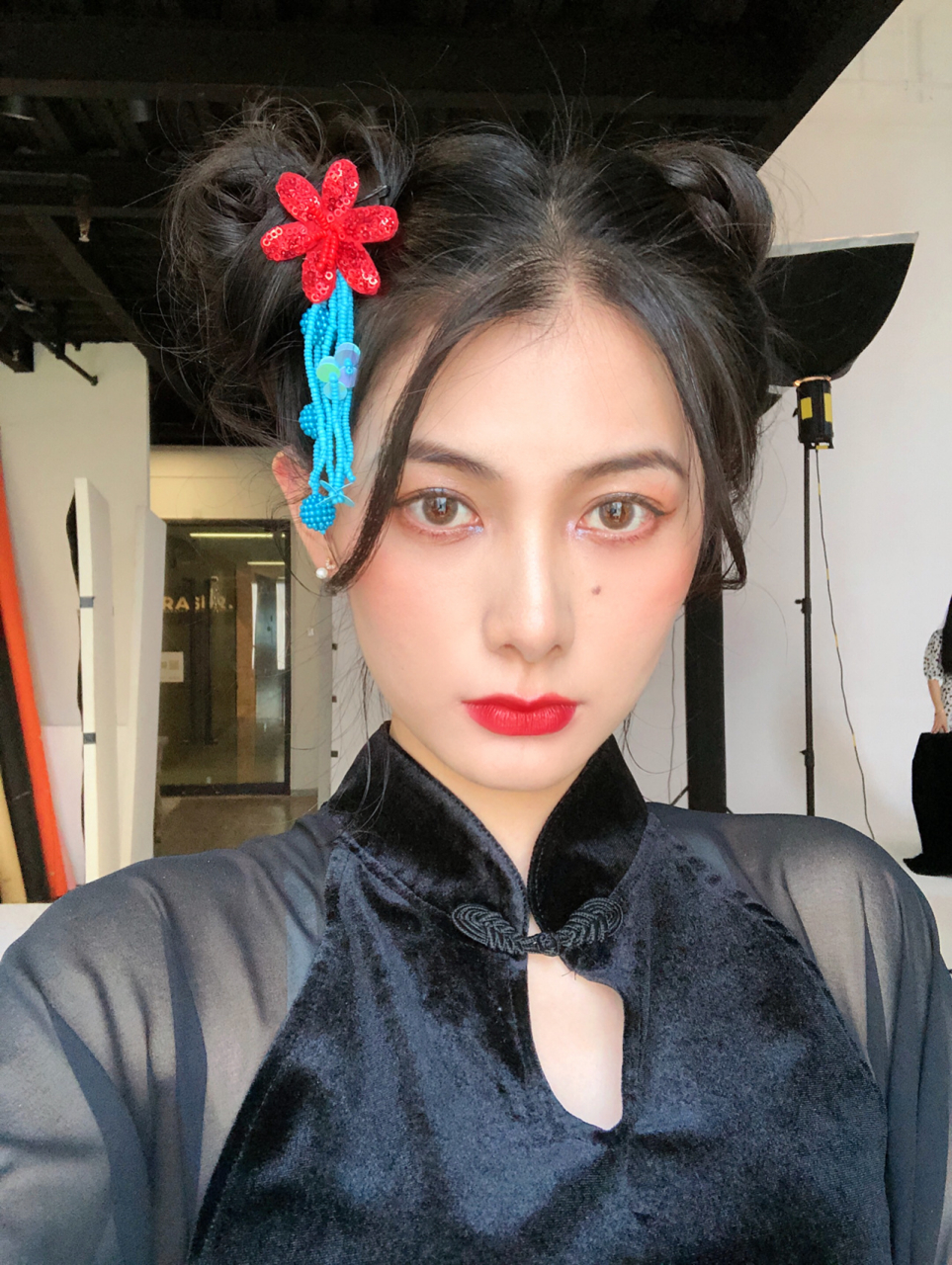 超a中国风哪吒头 黑色旗袍配上双丸子头真的a到爆!