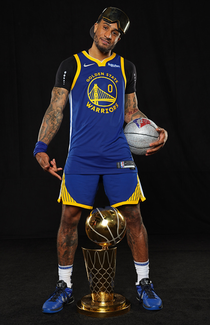 随着迪温琴佐加盟尼克斯,勇士后卫加里-佩顿二世宣布将在下赛季穿回0