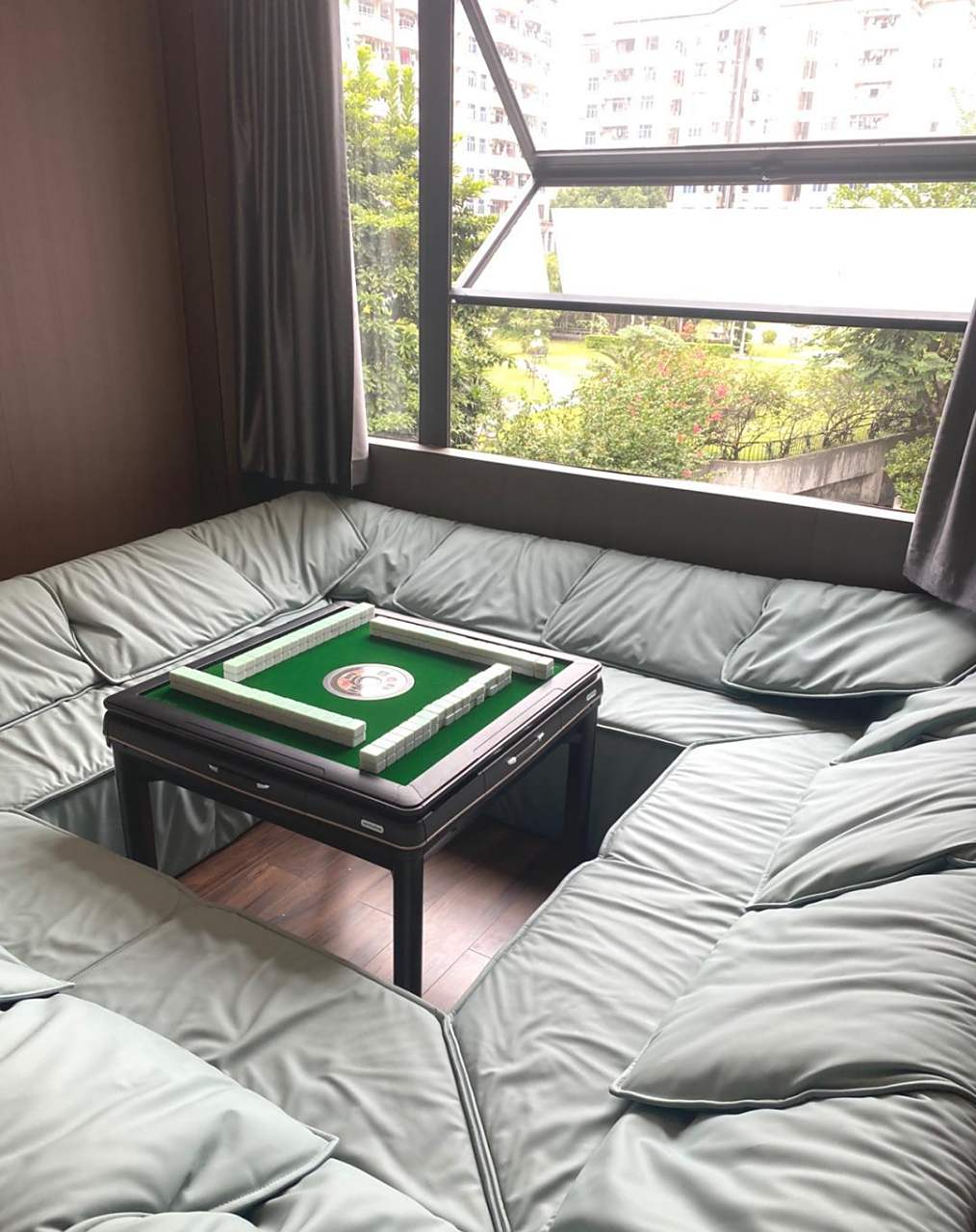 这麻将房有人能不迷糊吗 谁不想躺着打麻将呢!