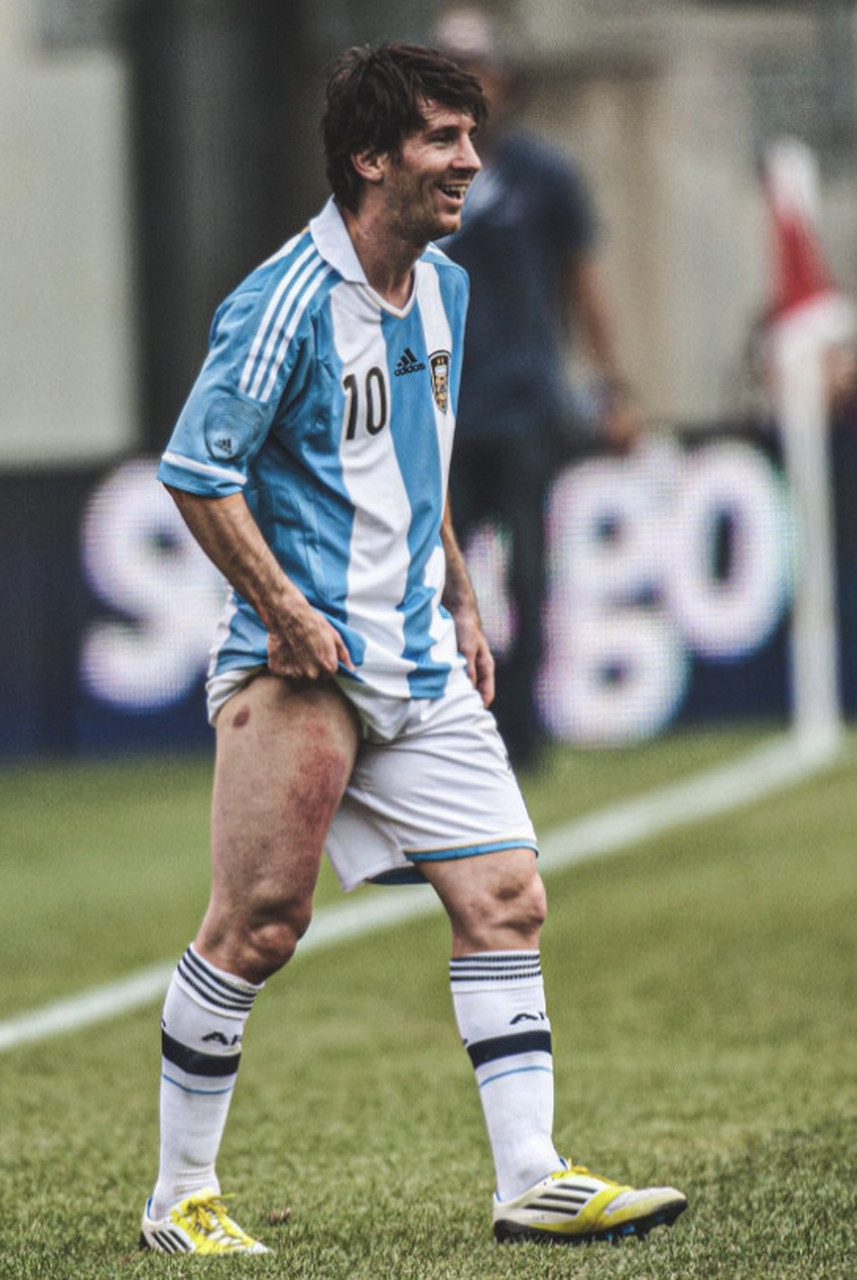 伤痕累累的梅西,这双腿价值连城;健康的大罗,这个星球无人能及!