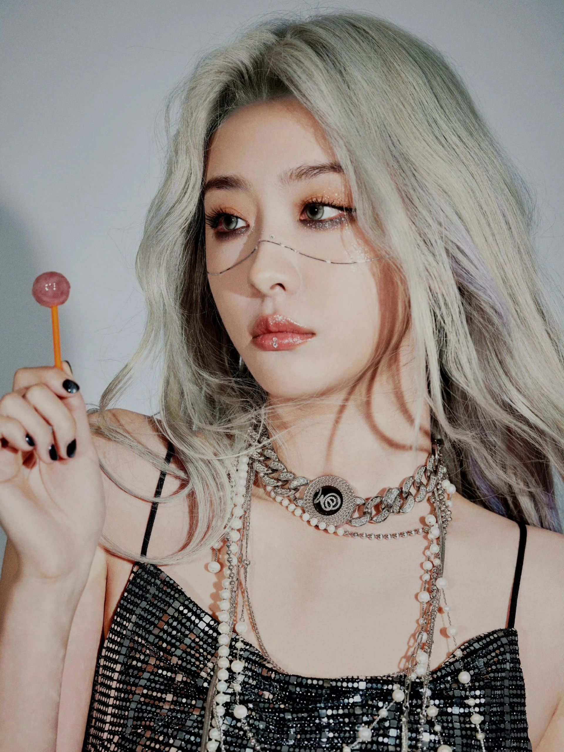 安利一个华语歌手赵小棠