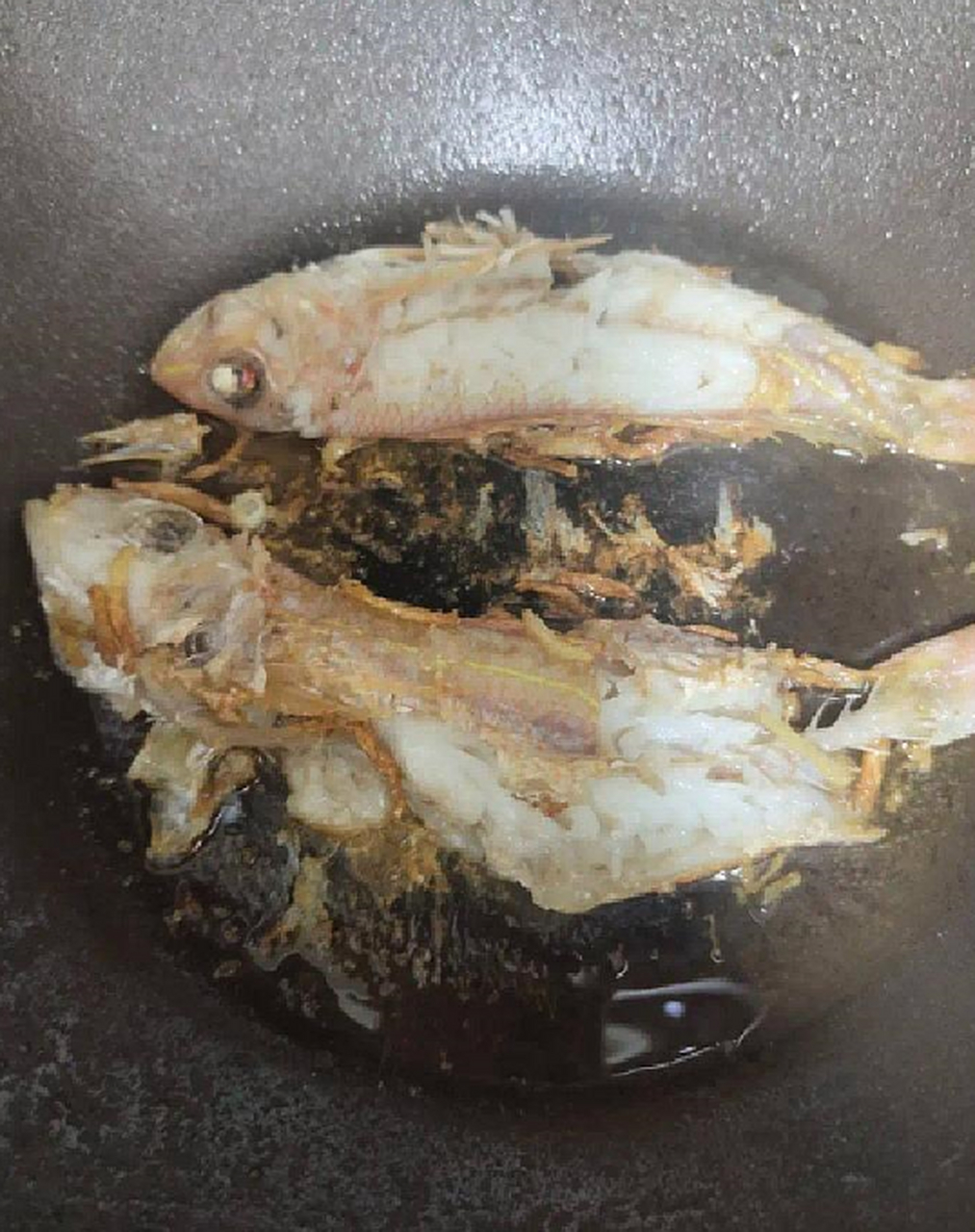 为什么我每次煎鱼都是烂的呢,这是为啥?