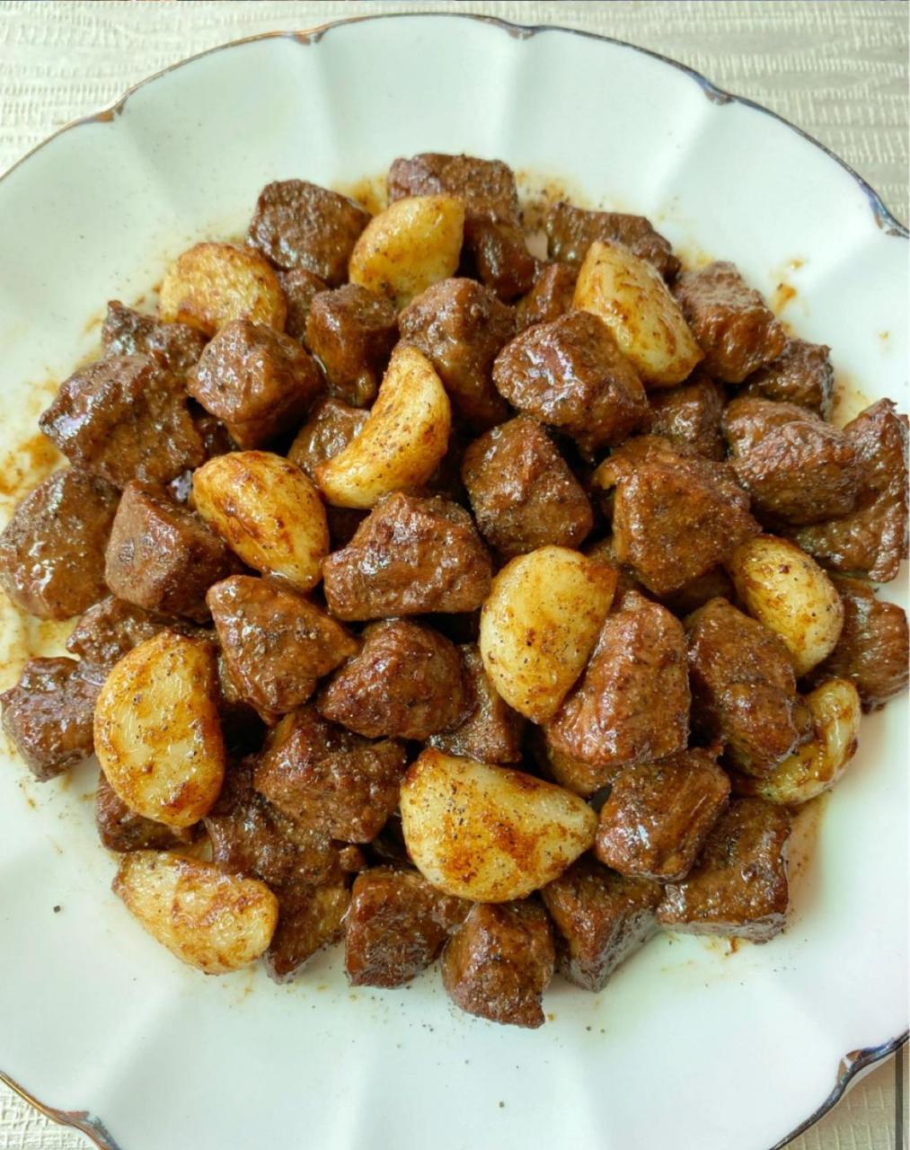 黑椒蒜香牛肉粒!!!这味道真的绝了!!!|||今天和大家分享一款巨好吃的