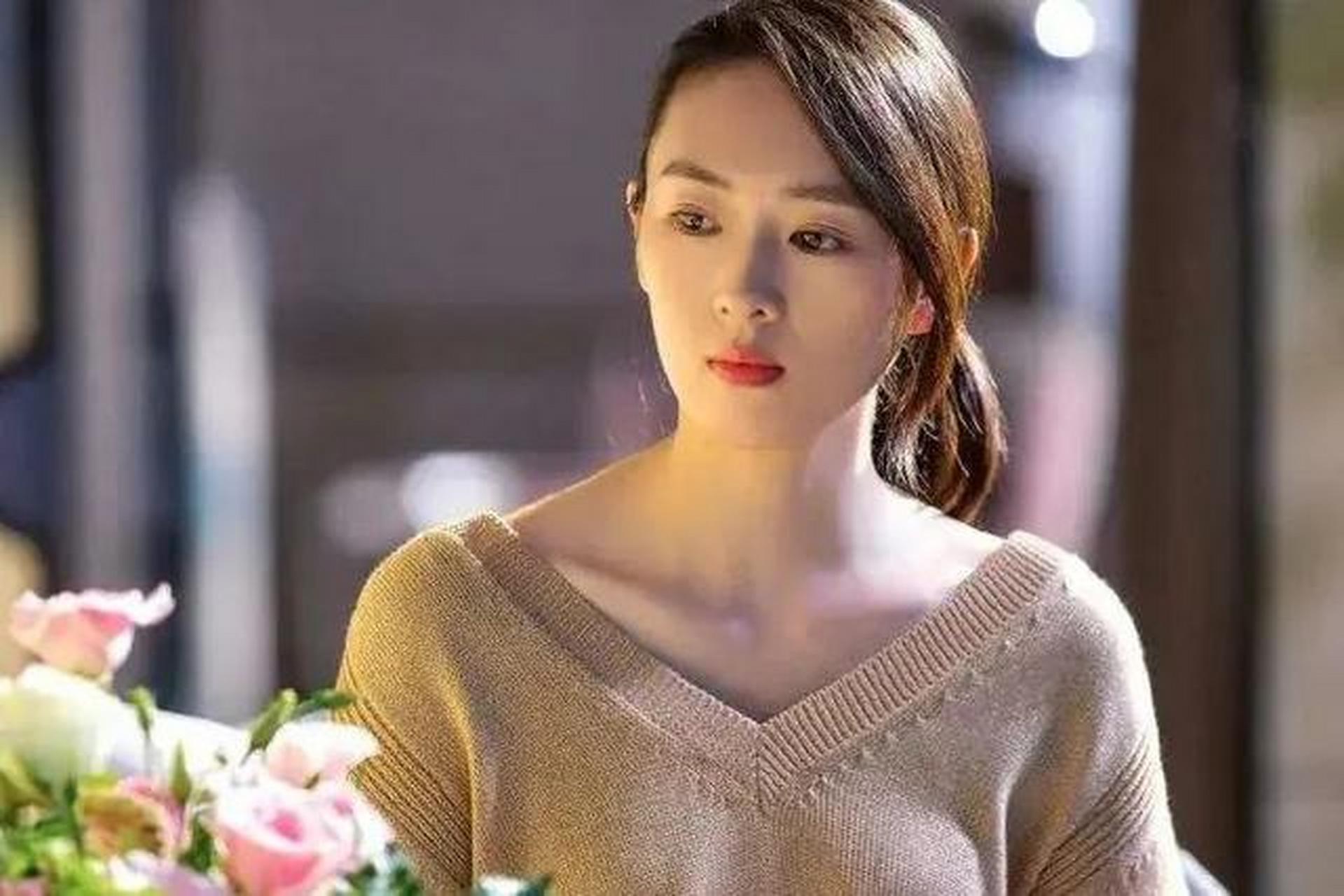 娱乐圈来自云南的女明星之童瑶:  童瑶,1985年出生于云南昆明,毕业于