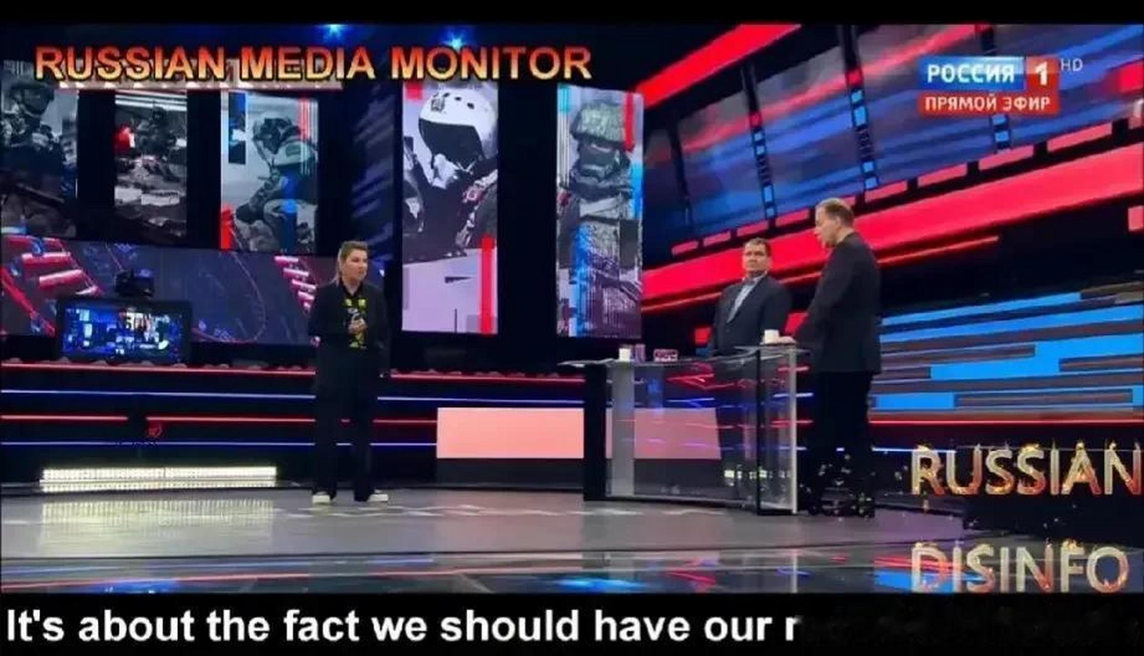 俄罗斯国家电视台主持人斯卡别娃说:"上次他们炸桥的时候,还怕我们,不