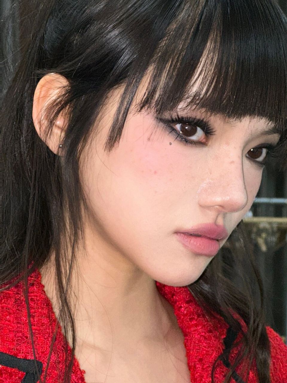 小野猫黑粉烟熏  今日妆容