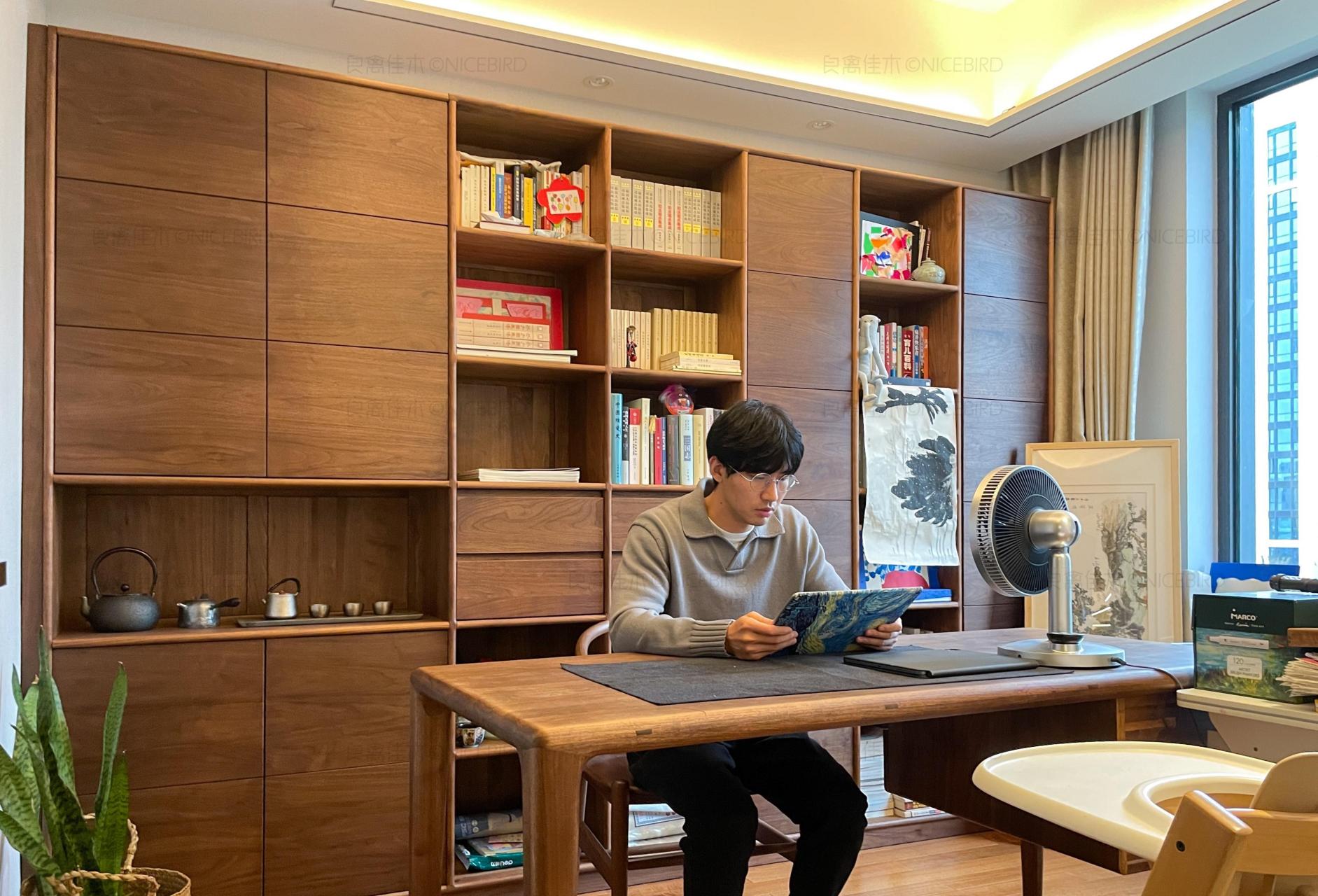 宁波业主家的亲子书房.大人孩子一起读书,学习,练字,实现陪伴式成长