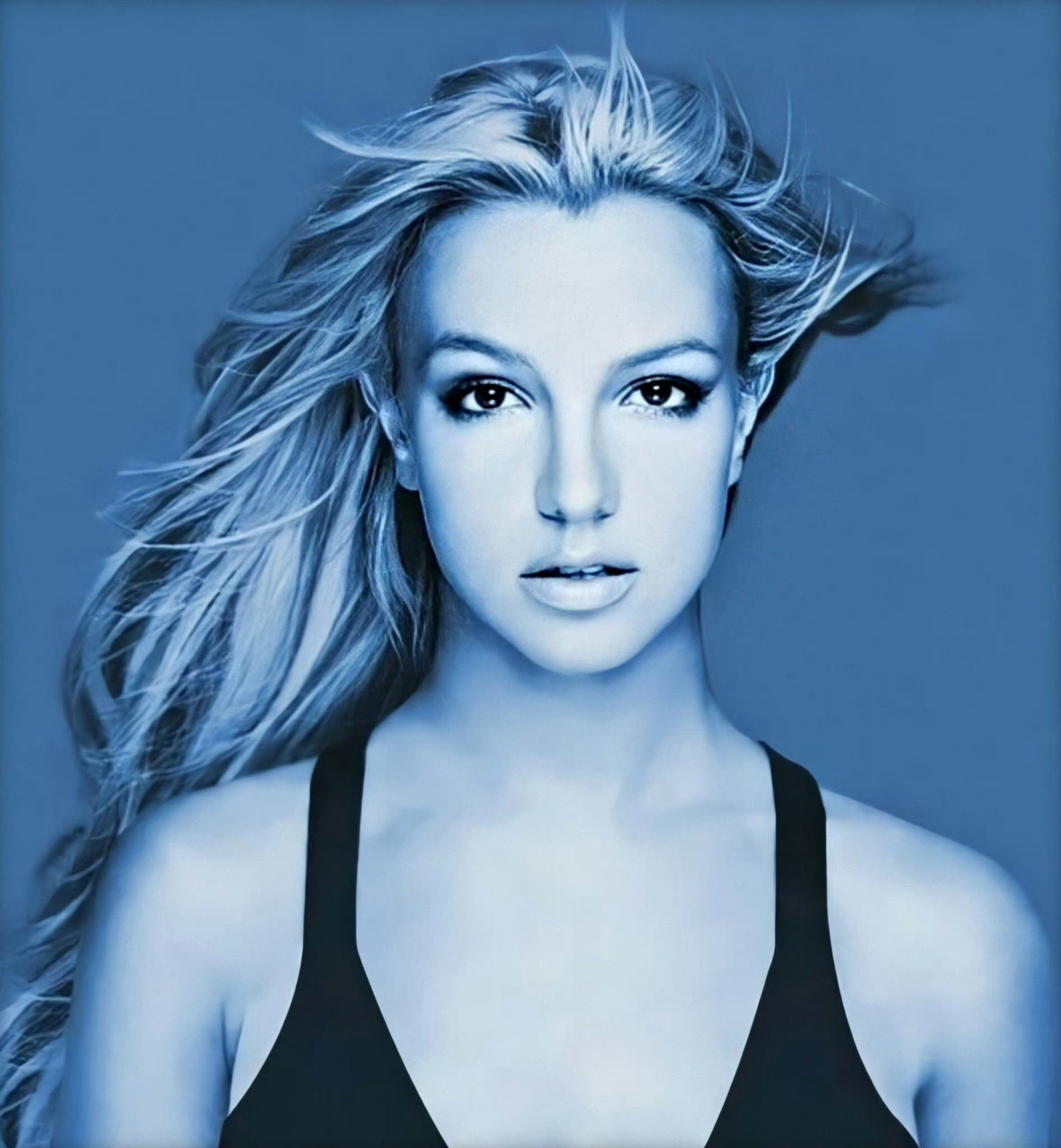 布兰妮的专辑封面马戏团和蛇蝎美人我也很喜欢,但最爱的还是流行禁曲