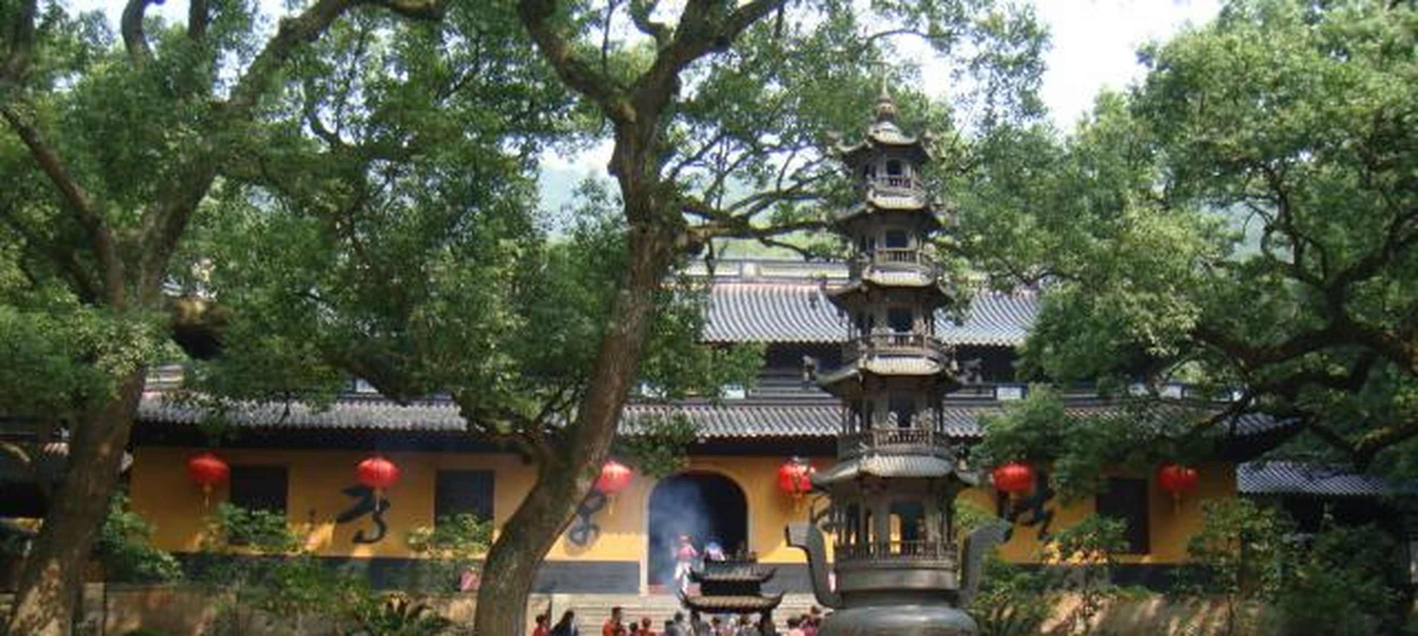 佛佑平安法雨寺 普陀山"天华法雨"法雨禅寺[舔屏]