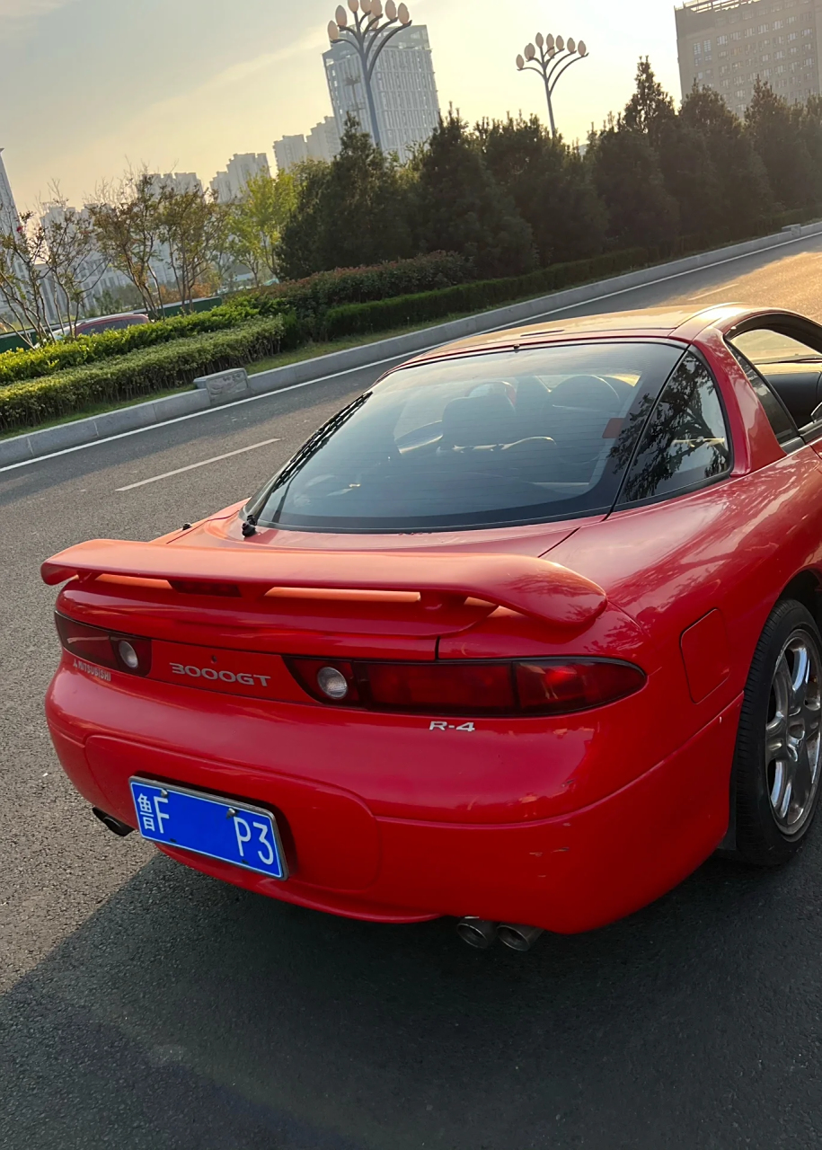 被埋没的jdm狠角色  三菱3000gt vr4 3.