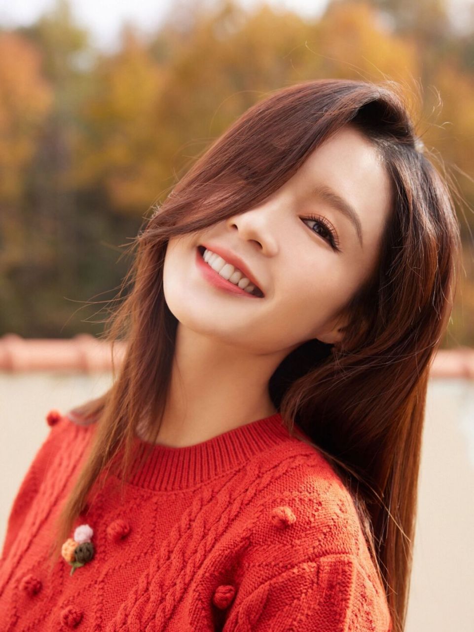 李沁20211208晒出一组 冬日暖阳氛围感随拍