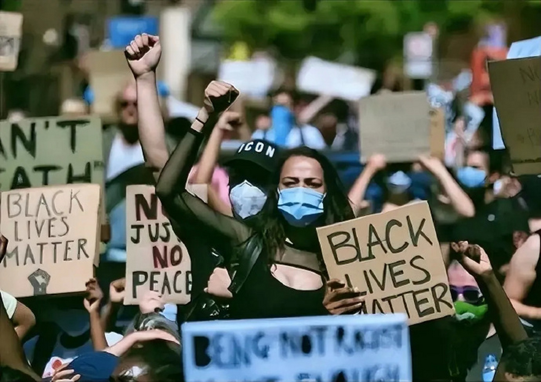 法国黑人越来越牛了 法国街头,黑人有点牛逼,已喊出口号,要让白人滚出