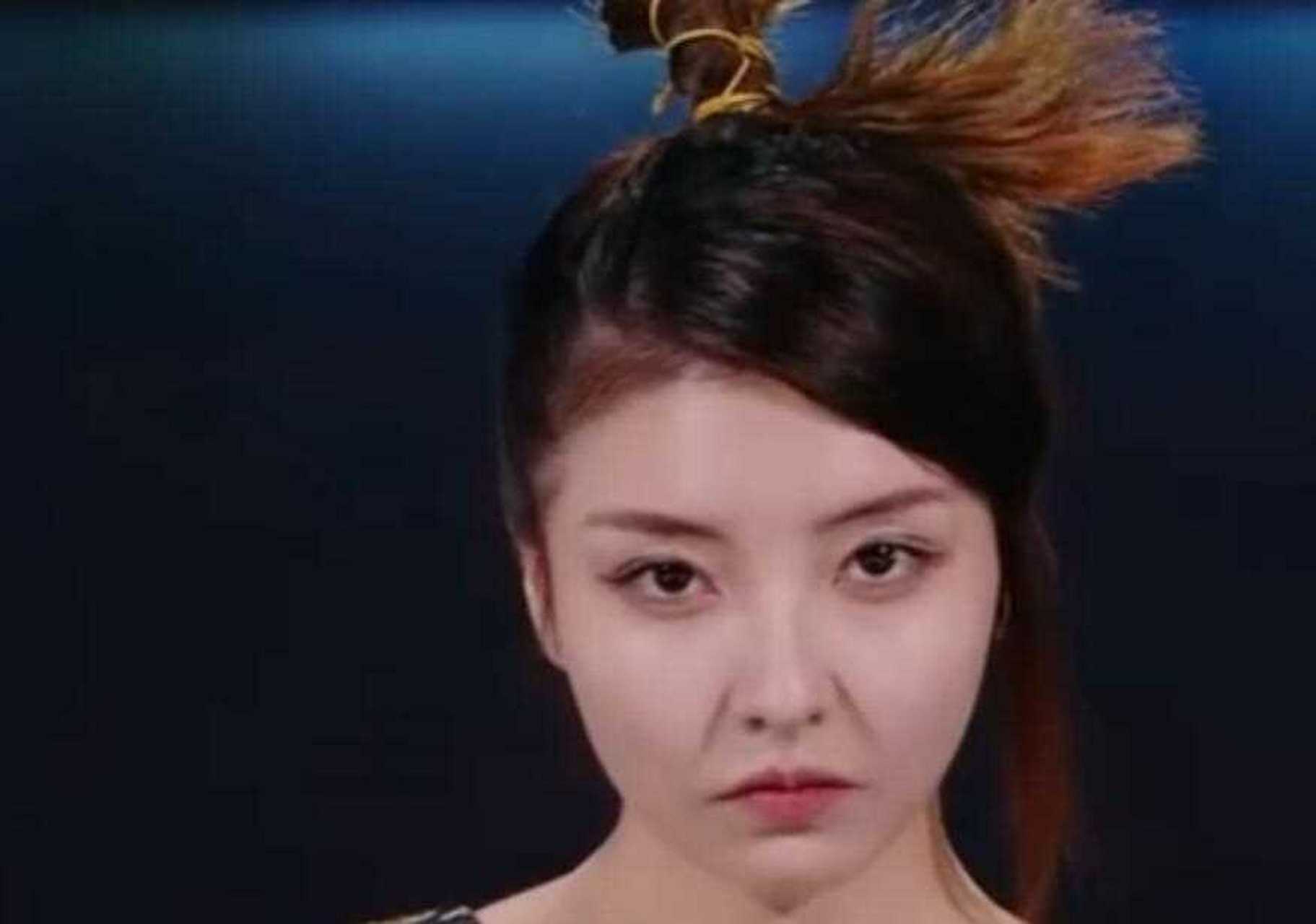 王思聪的前女友豆得儿舞蹈首秀,这都跳了个啥啊[感冒] 还自称三岁开始