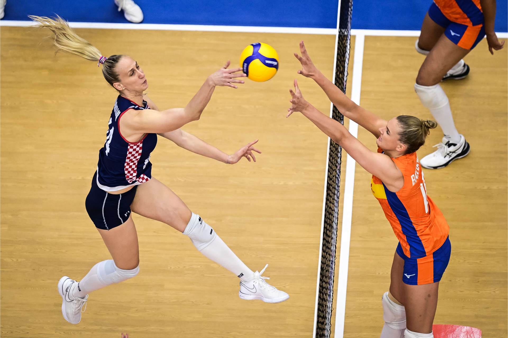 世界女排联赛-荷兰女排3-0轻取克罗地亚女排 #女排# 北京时间6月29日