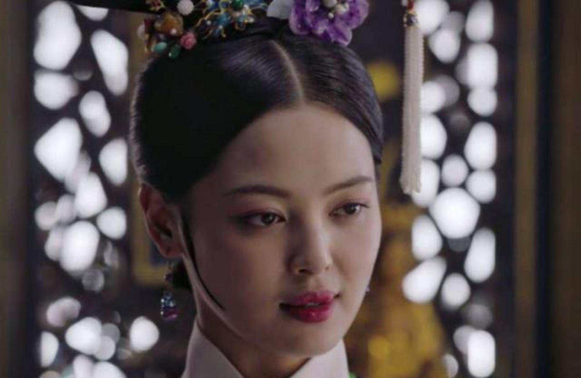 《如懿传》嘉嫔喜得皇帝登基后的贵子,却只让人看到了她的算计.