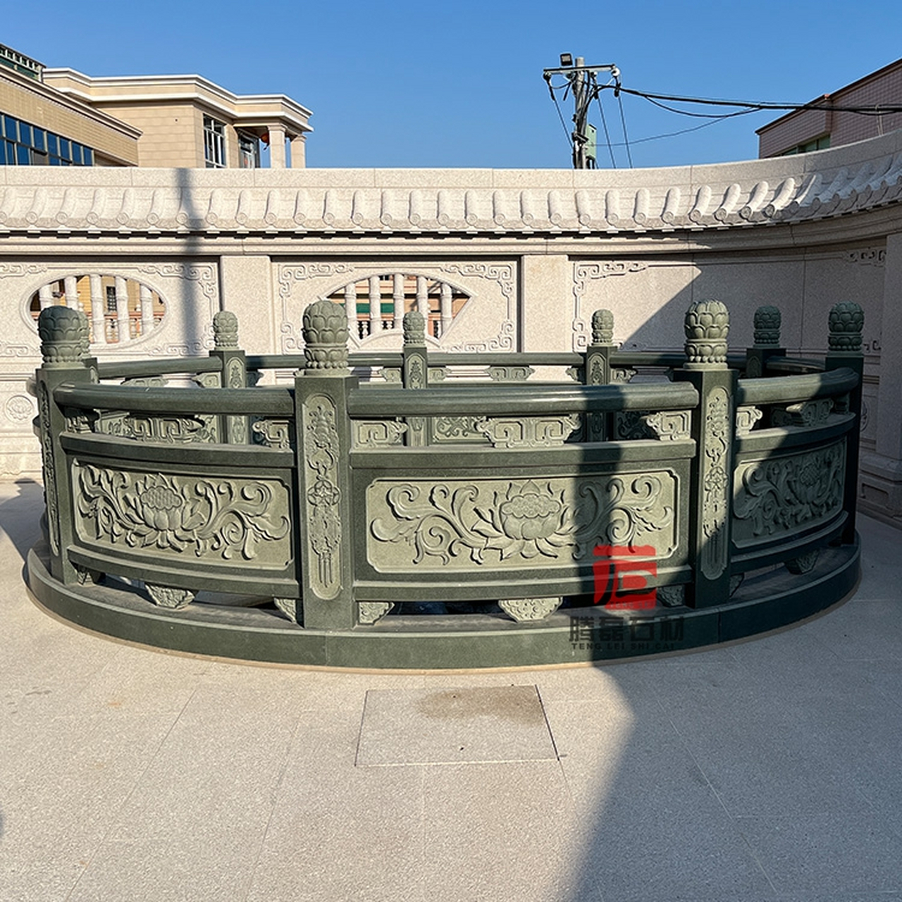 青石栏杆是古老的艺术形式,由青石制成,具有坚硬,耐磨,耐腐蚀等特点