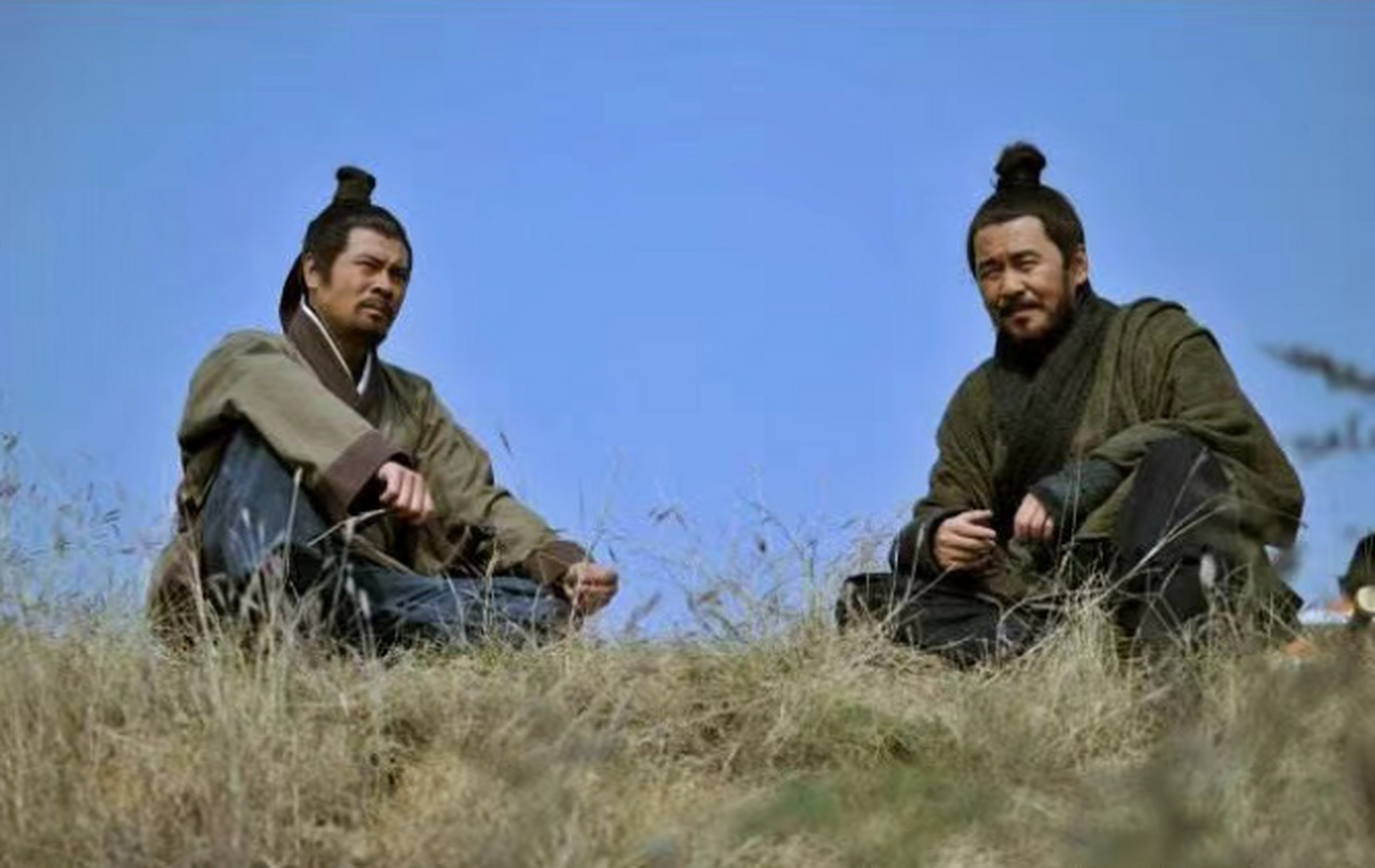 公元198年,曹操攻下邳城,俘虏了吕布,陈宫等人.