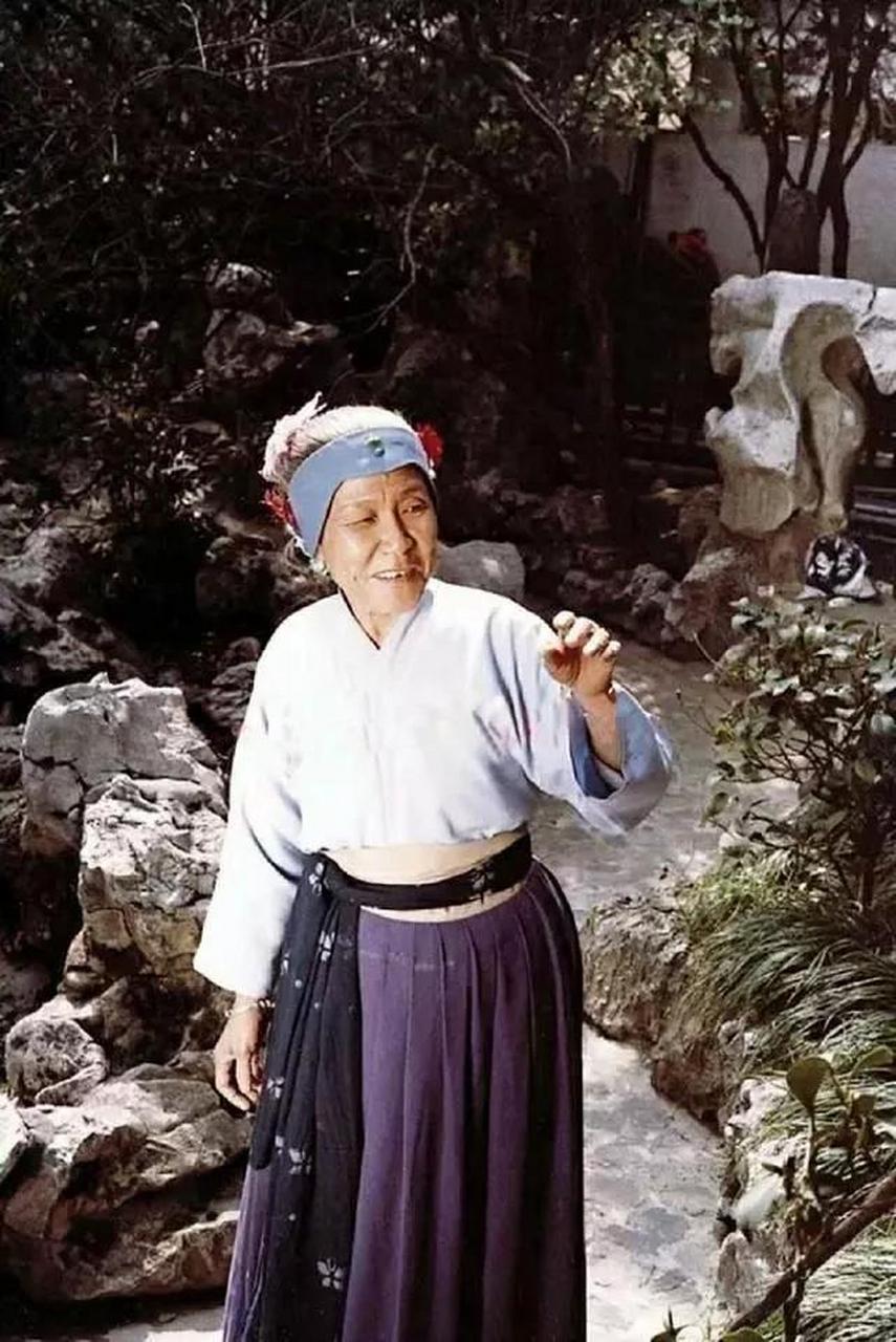 1983年,《红楼梦》筹拍,试戏刘姥姥的演员们,不是夸大的搞笑,就是不够