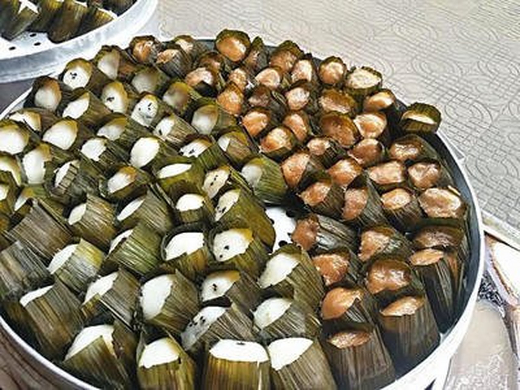 陆游带你游崇州#叶儿粑又叫艾馍1940年,新都天斋小食店将艾馍精心