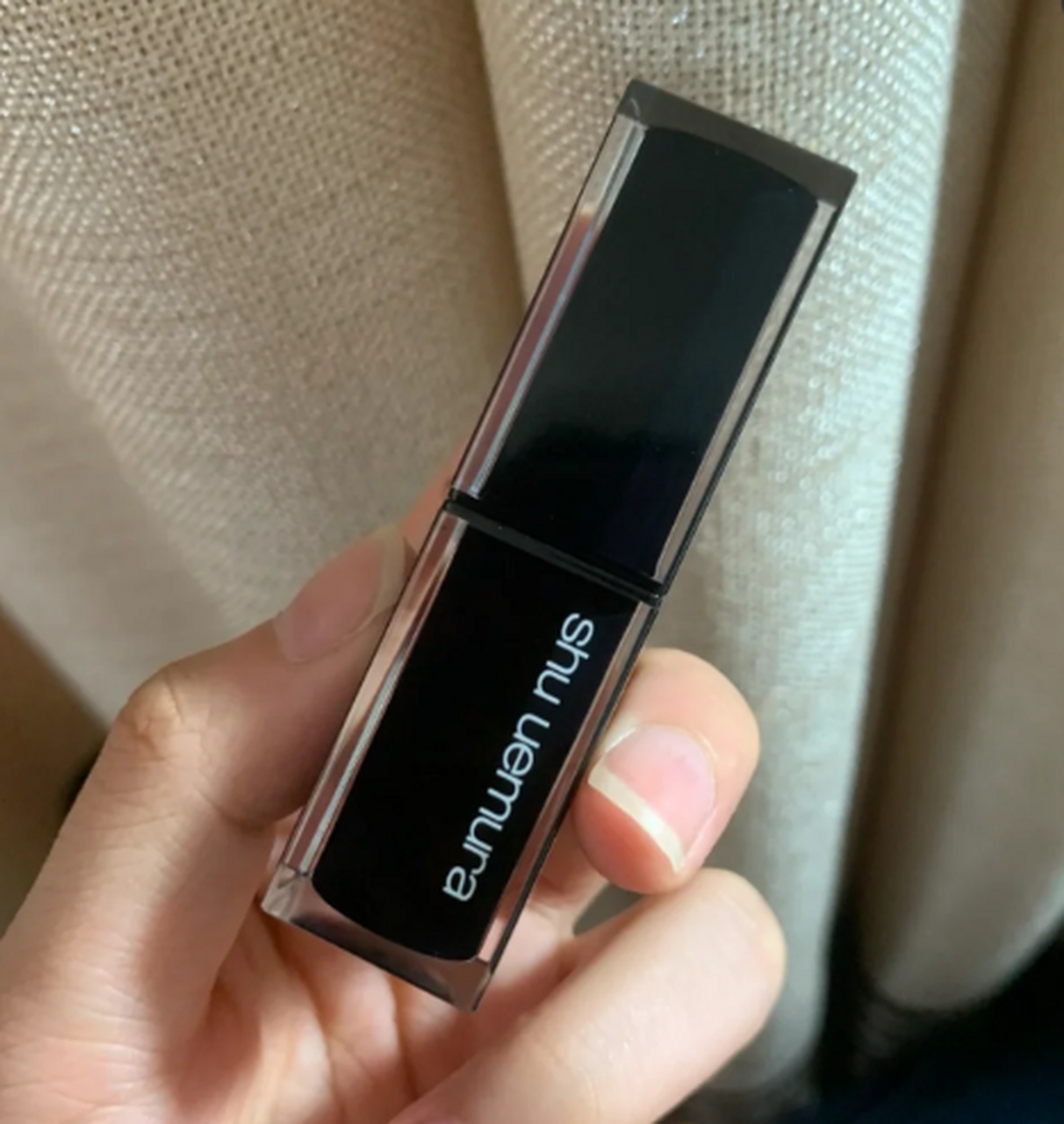 植村秀这支奶茶口红我用第二支了.