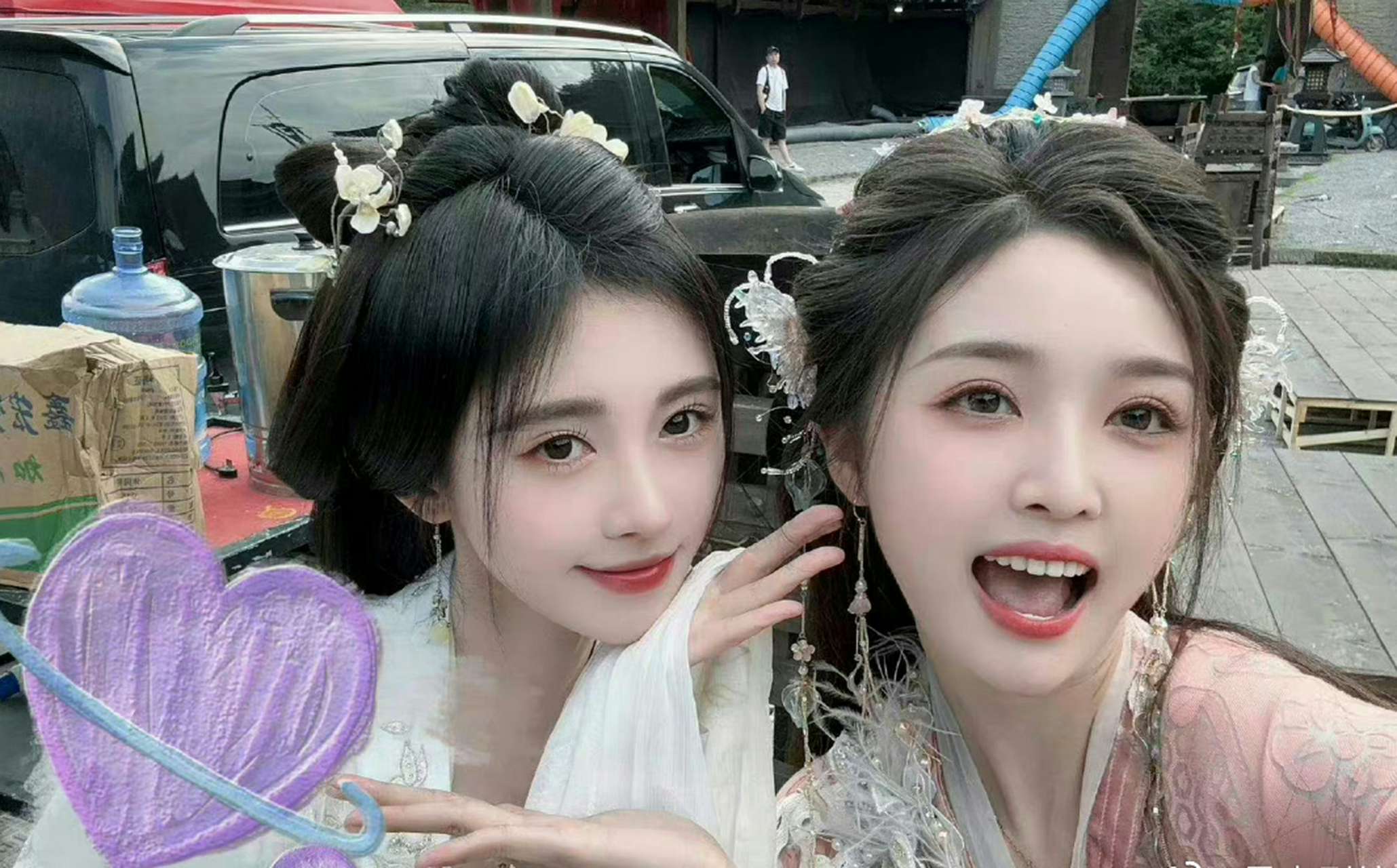 鞠婧祎吴宣仪合照,这一次四千年美女输了