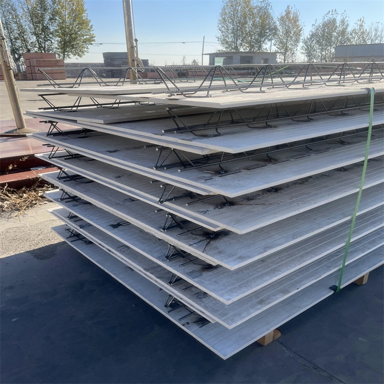 下面将对预应力混凝土叠合板的优点,用途范围,规格型号