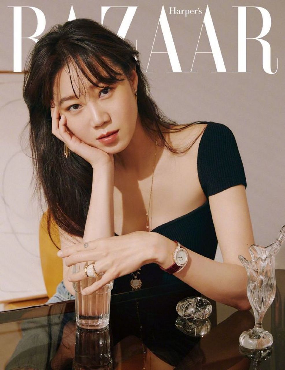 孔孝真简洁珠宝画报专版,也是 harpers bazaar korea 韩国版芭莎六