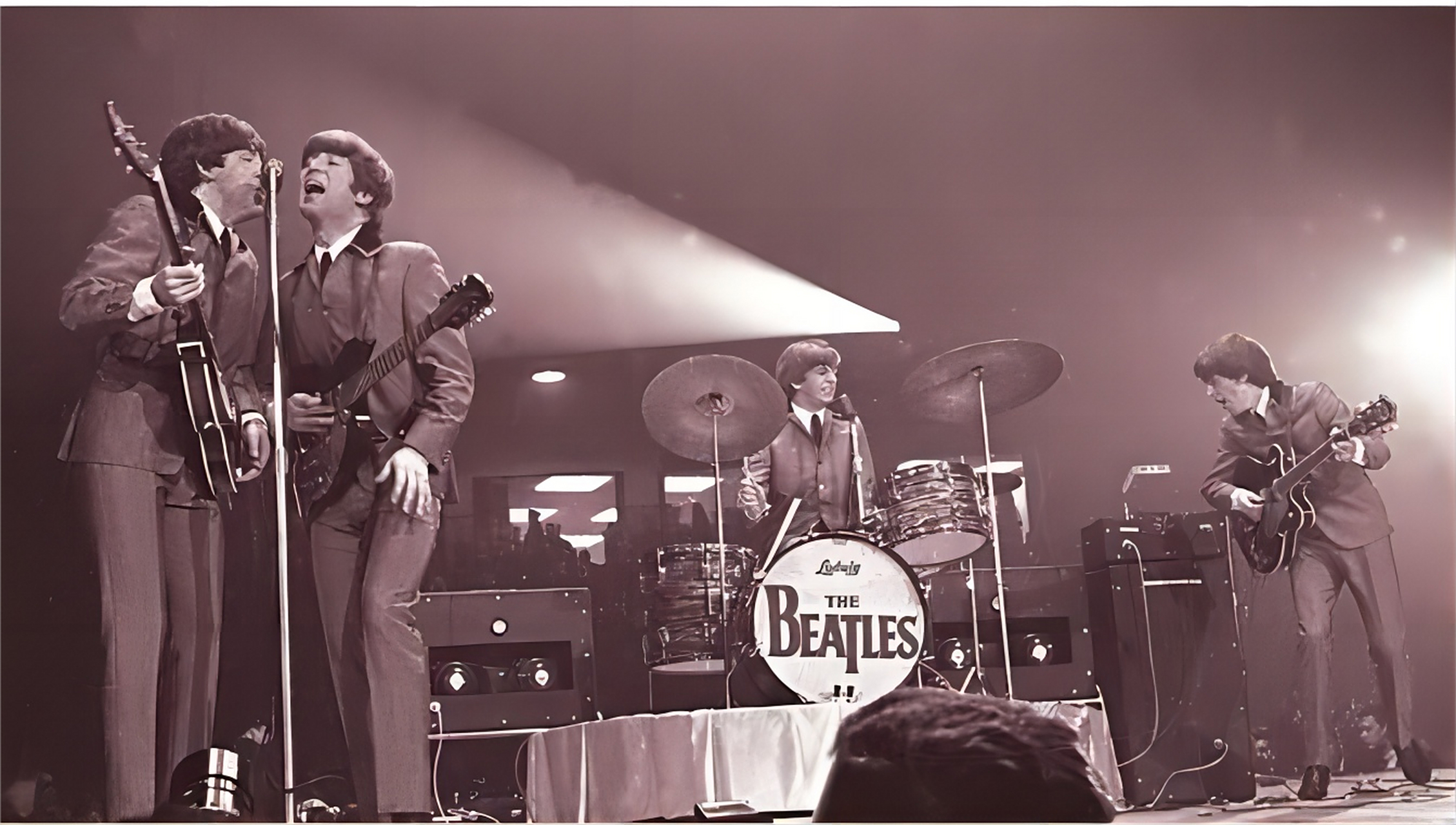 披头士可以说是第一支非美国乐队在美国本土获得如此巨大影响的.