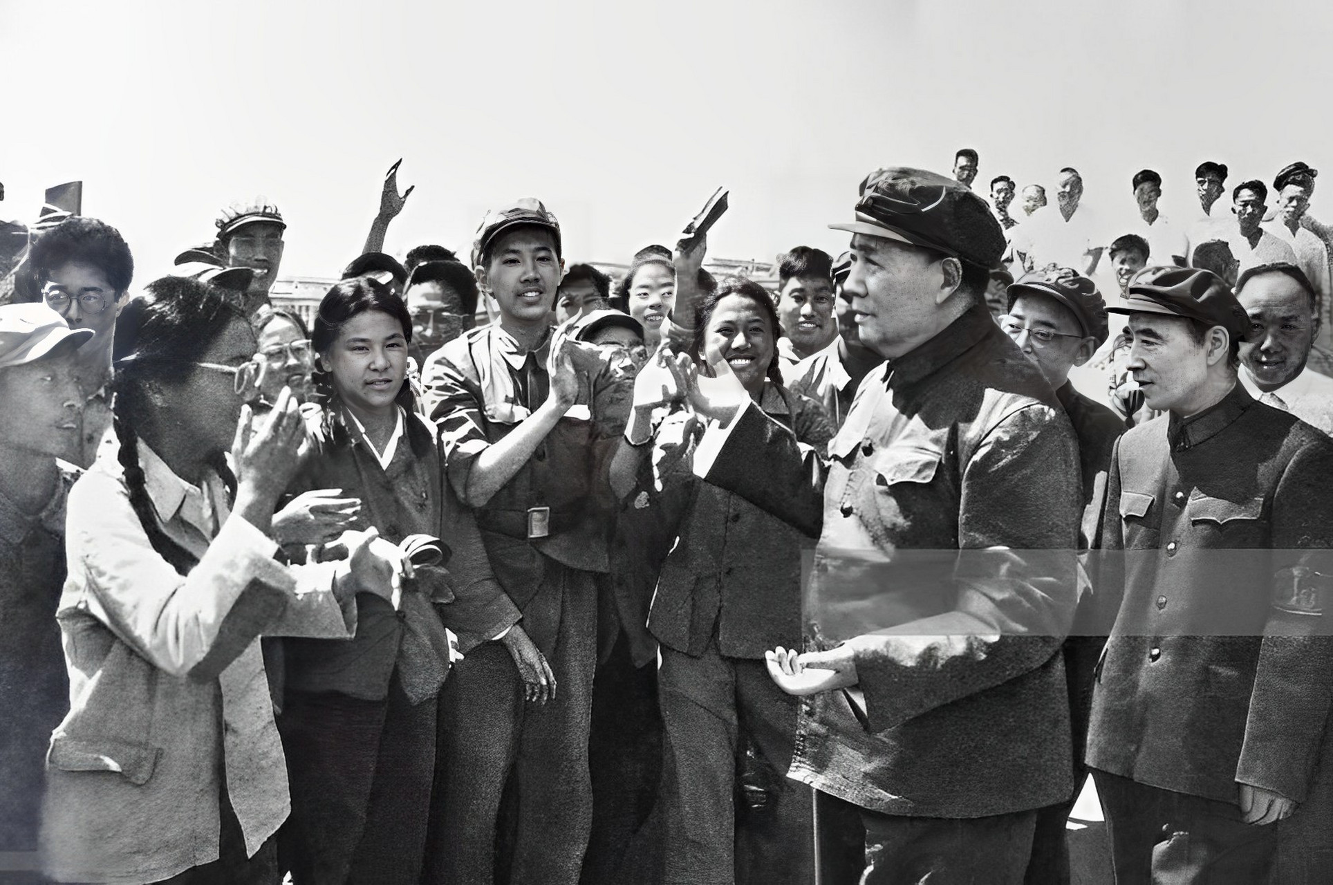 1974年后,有人建议:让谢静宜担任副委员长,让迟群当担任教育部长.