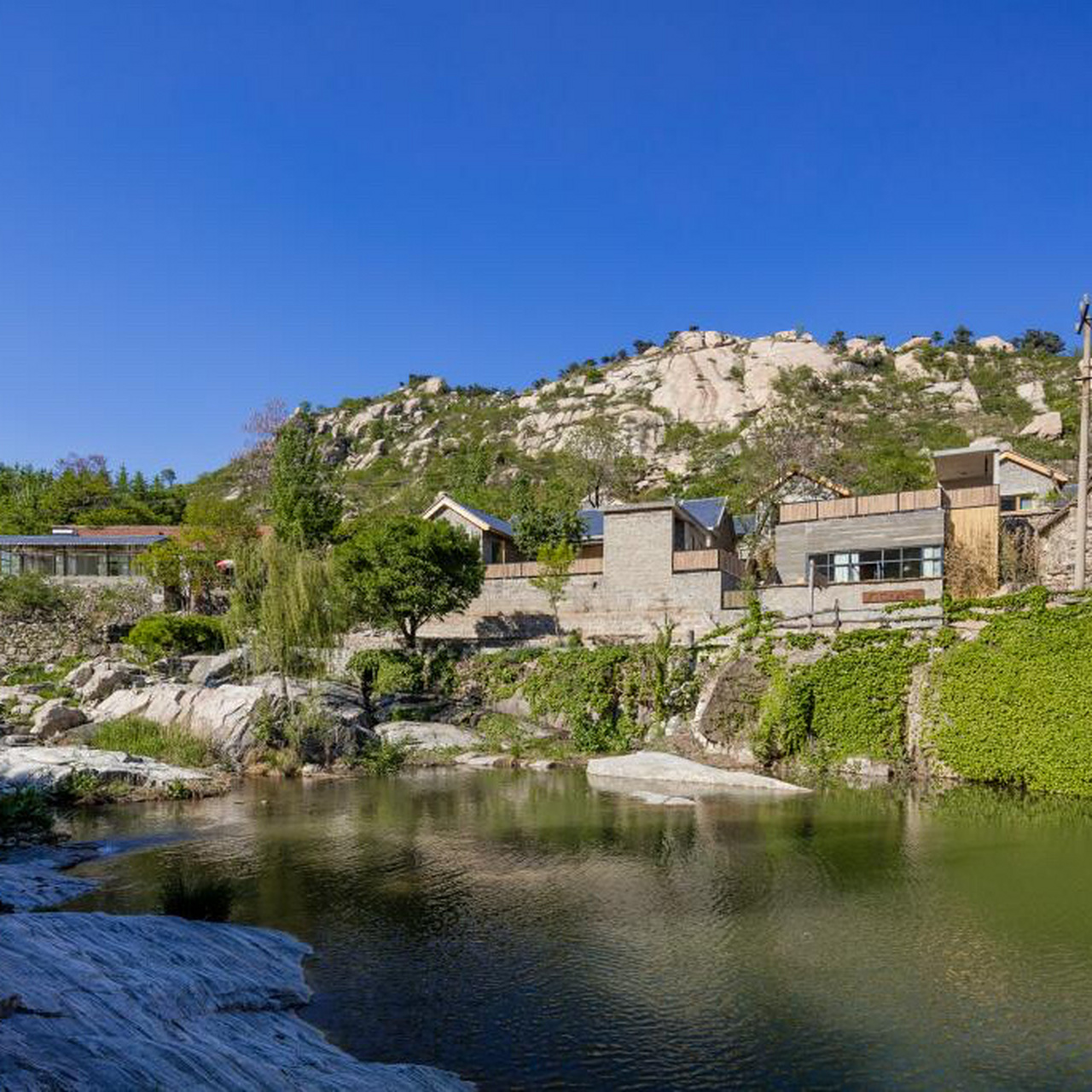 【民宿篇·沂蒙山舍】沂蒙山舍坐落于临沂市蒙山旅游区内的李家石屋村