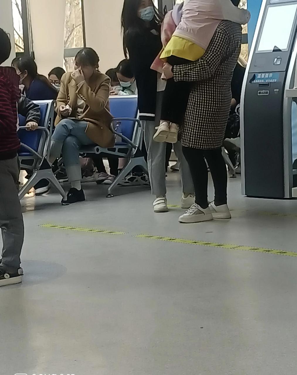 高热看儿科的简单介绍 高热看儿科的简单

先容
（儿科医院发热挂什么科） 儿科