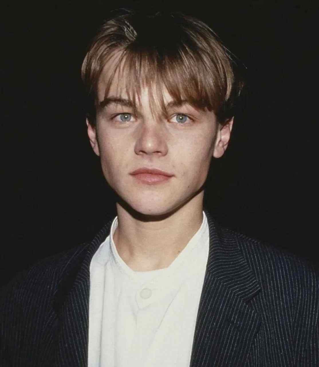 年轻时候的莱昂纳多(leonardo dicaprio)确实是万人迷,双眼有光懂得