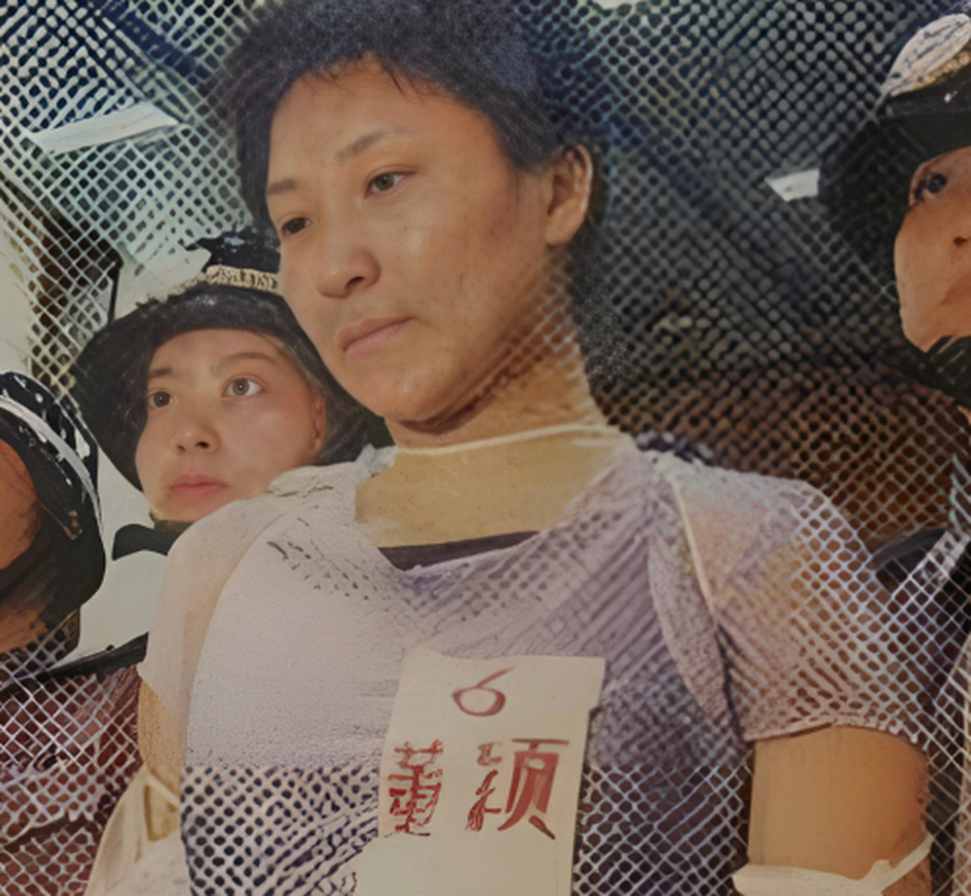 2001年6月1日,被判死刑的董颖,当时只有21岁的董颖来自青岛,是一位